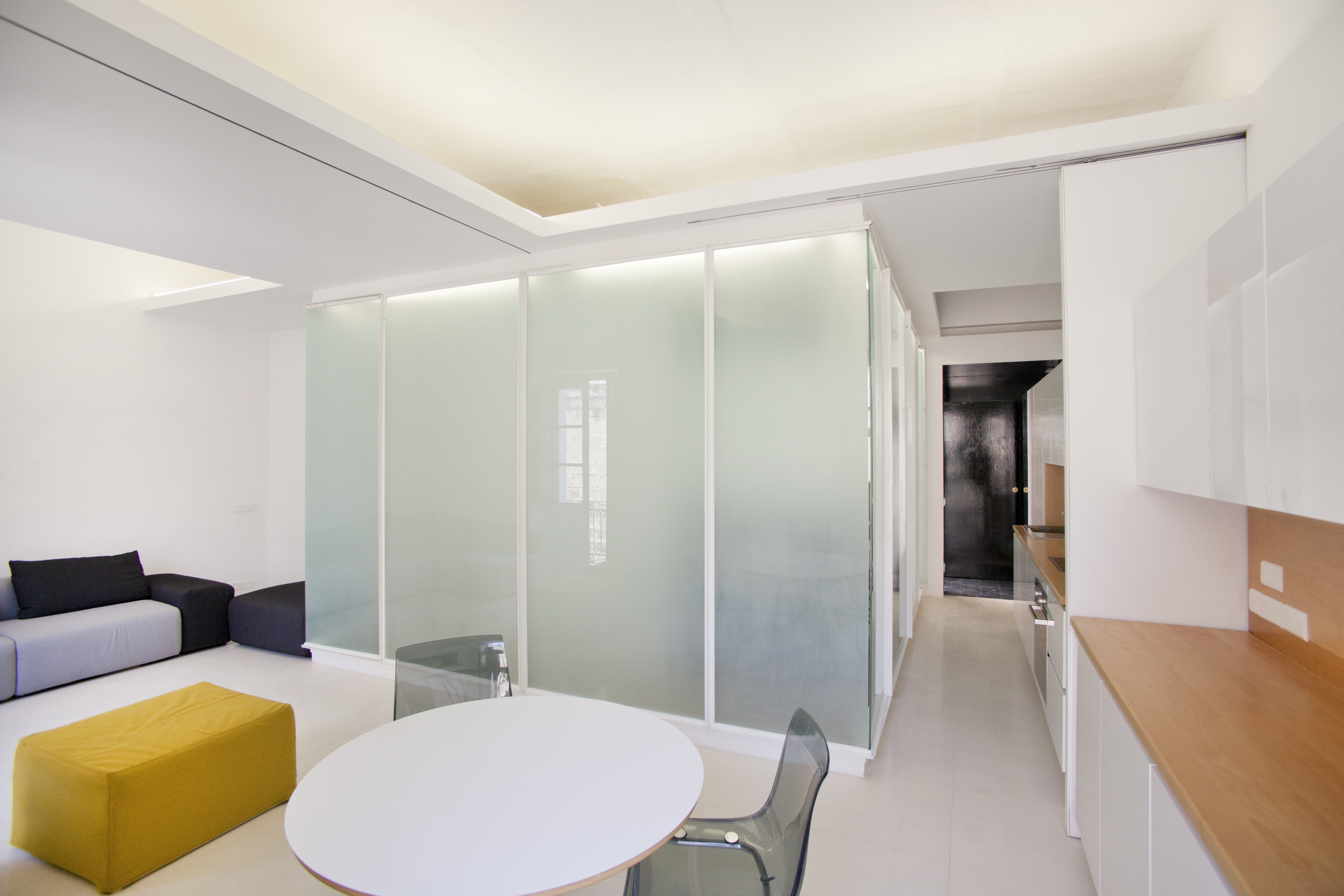 ROBERT'S APARTMENT by MODEL - Architizer