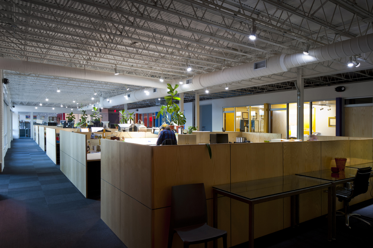 The Design Group Headquarters by The Hartman + Majewski Design Group ...