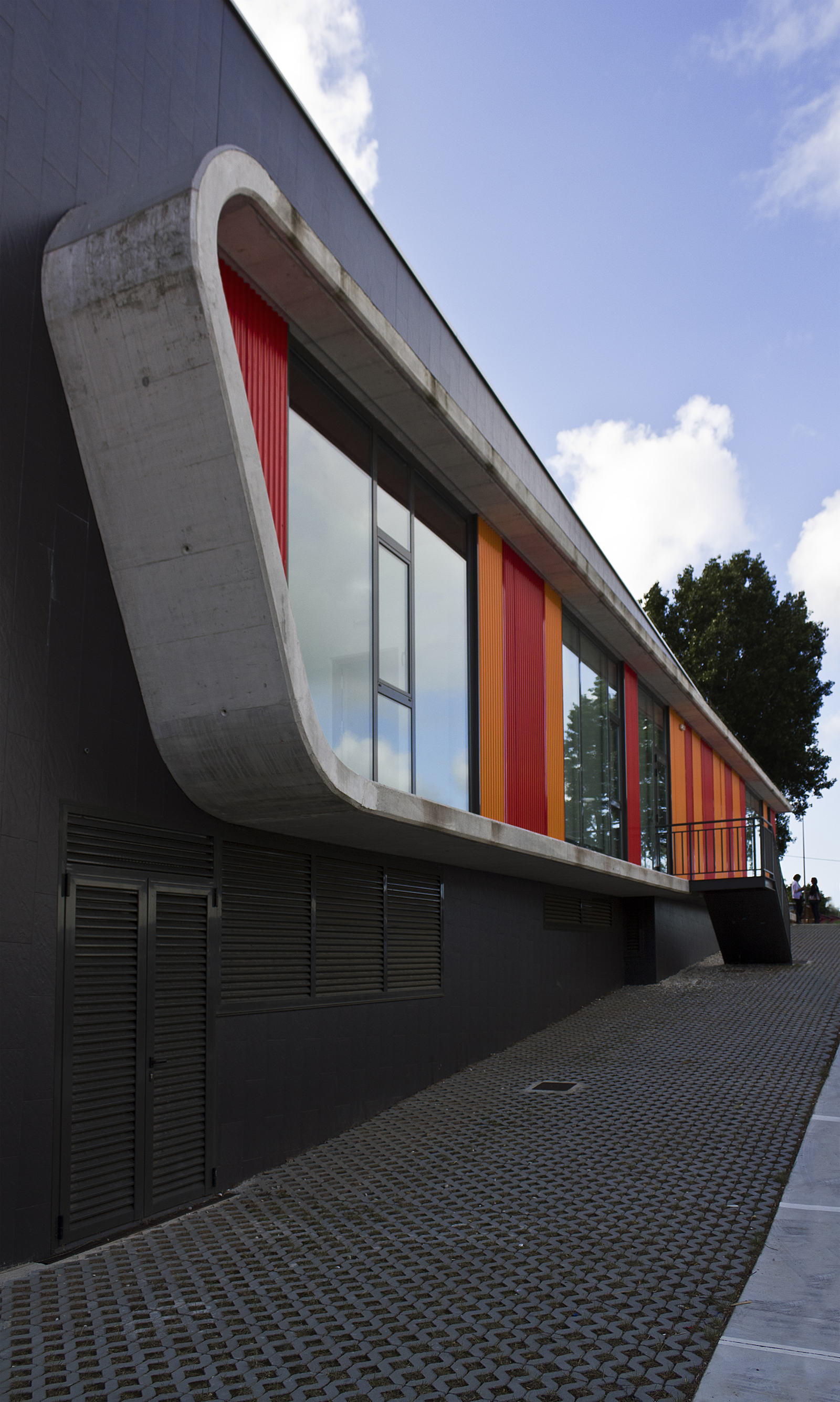 Dance School In Oleiros By NAOS ARQUITECTURA - Architizer