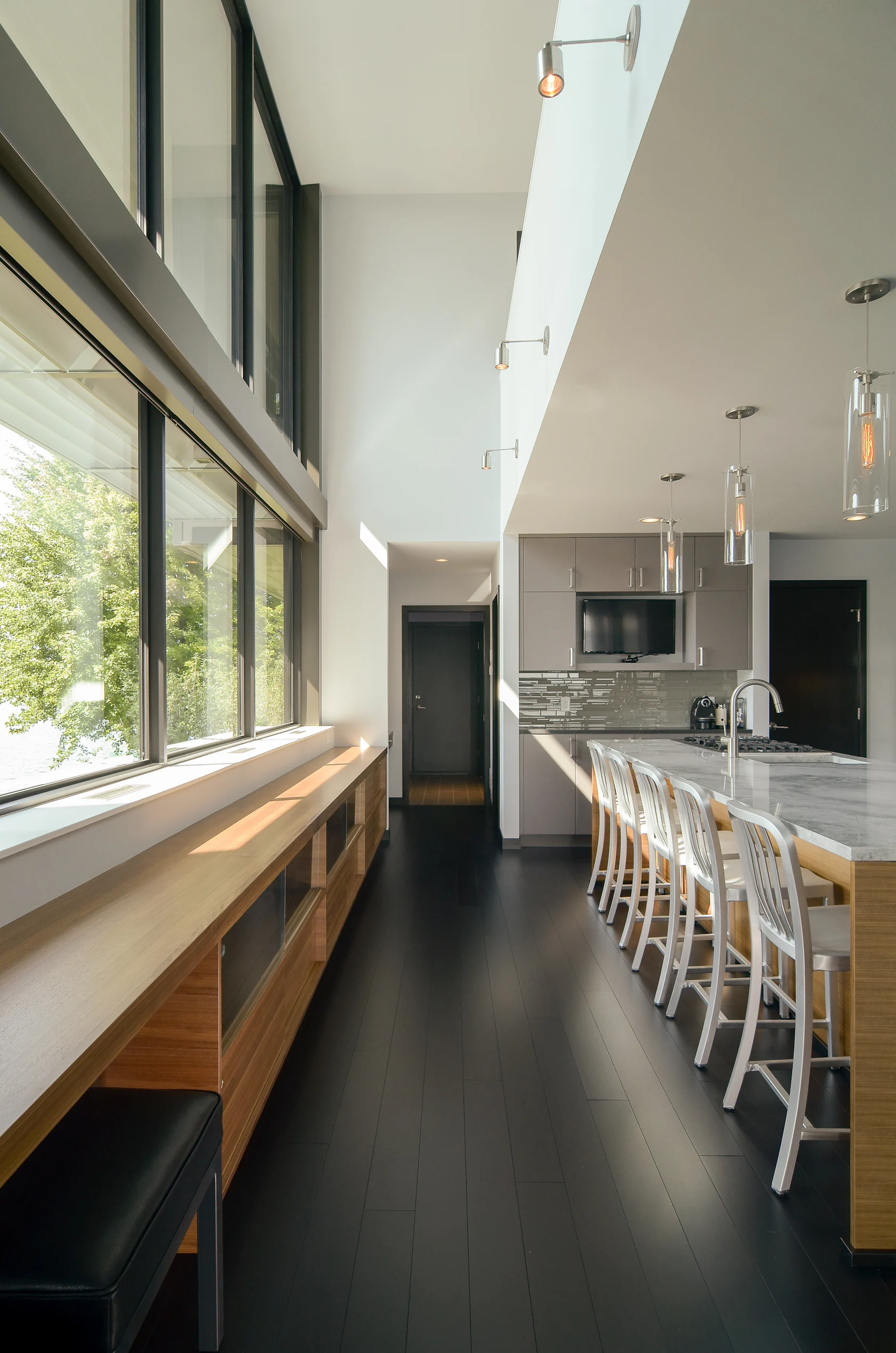 Edgewater Residence by DESIGN / FILTER - Architizer