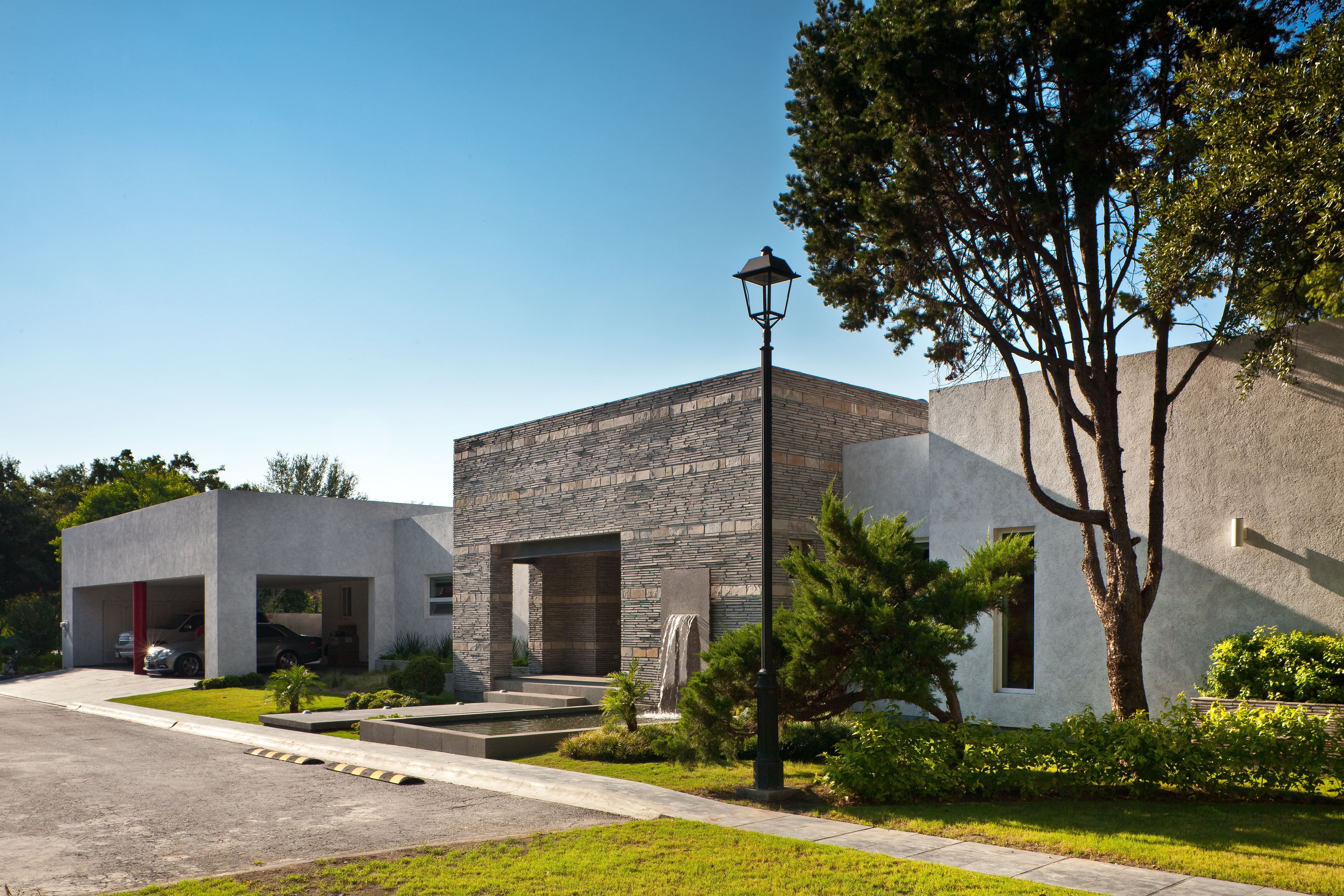 Casa Valle (Remodel) by Arq. Bernardo Hinojosa / Arquiplan - Architizer