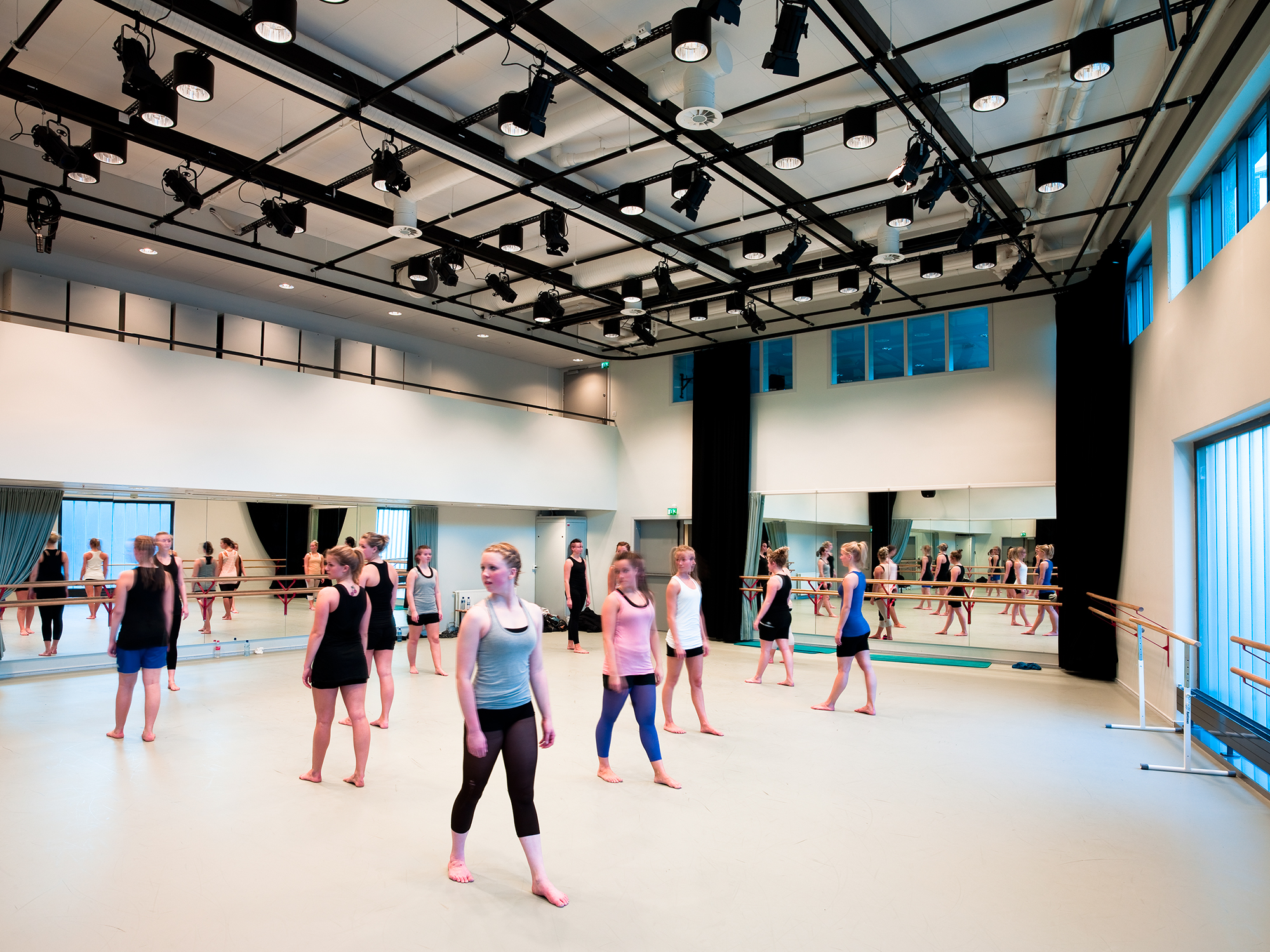 vaagen-high-school-and-sandnes-culture-academy-by-link-arkitektur