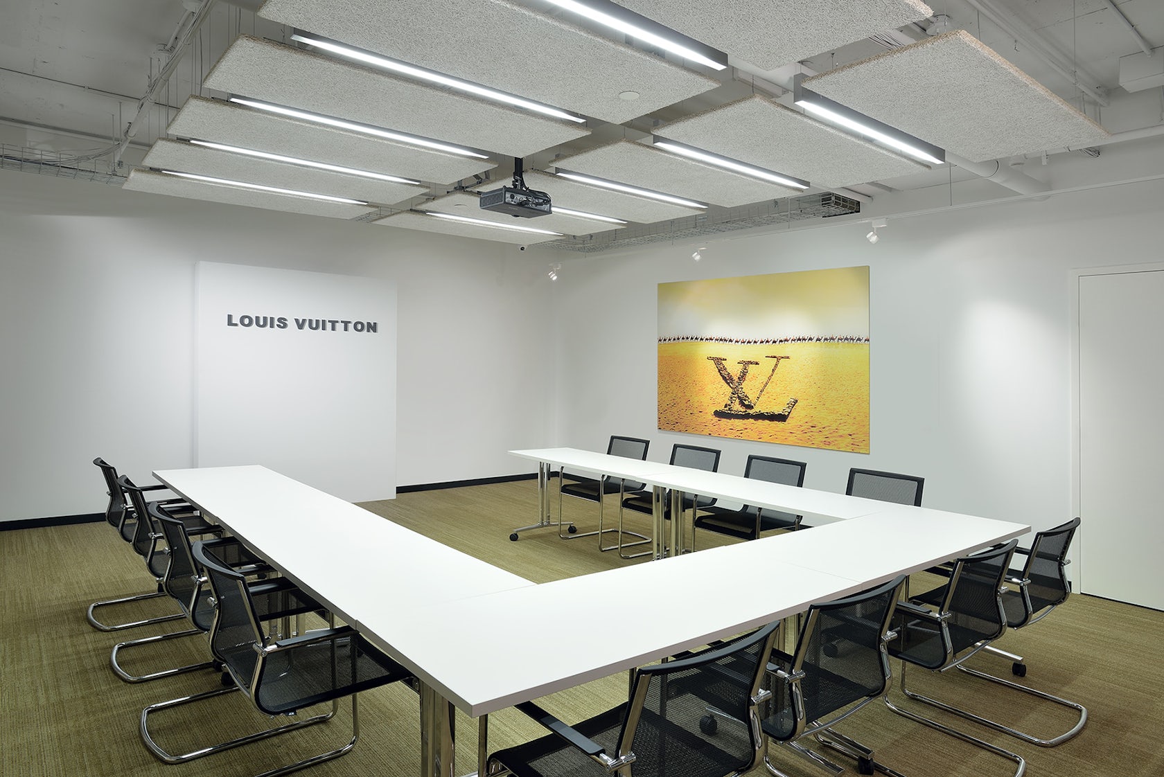 Louis Vuitton Corporate Office - Toronto - Architizer