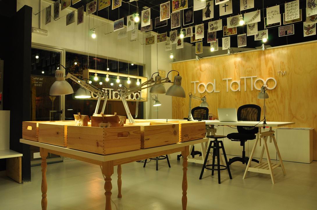 TOOL TATTOO, tattoo & body piercing studio by vitale studio Architizer