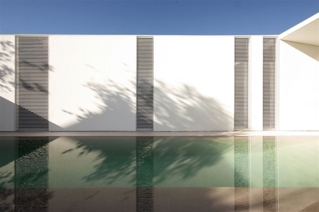 Jesolo Lido Pool Villa by JM Architecture - Architizer