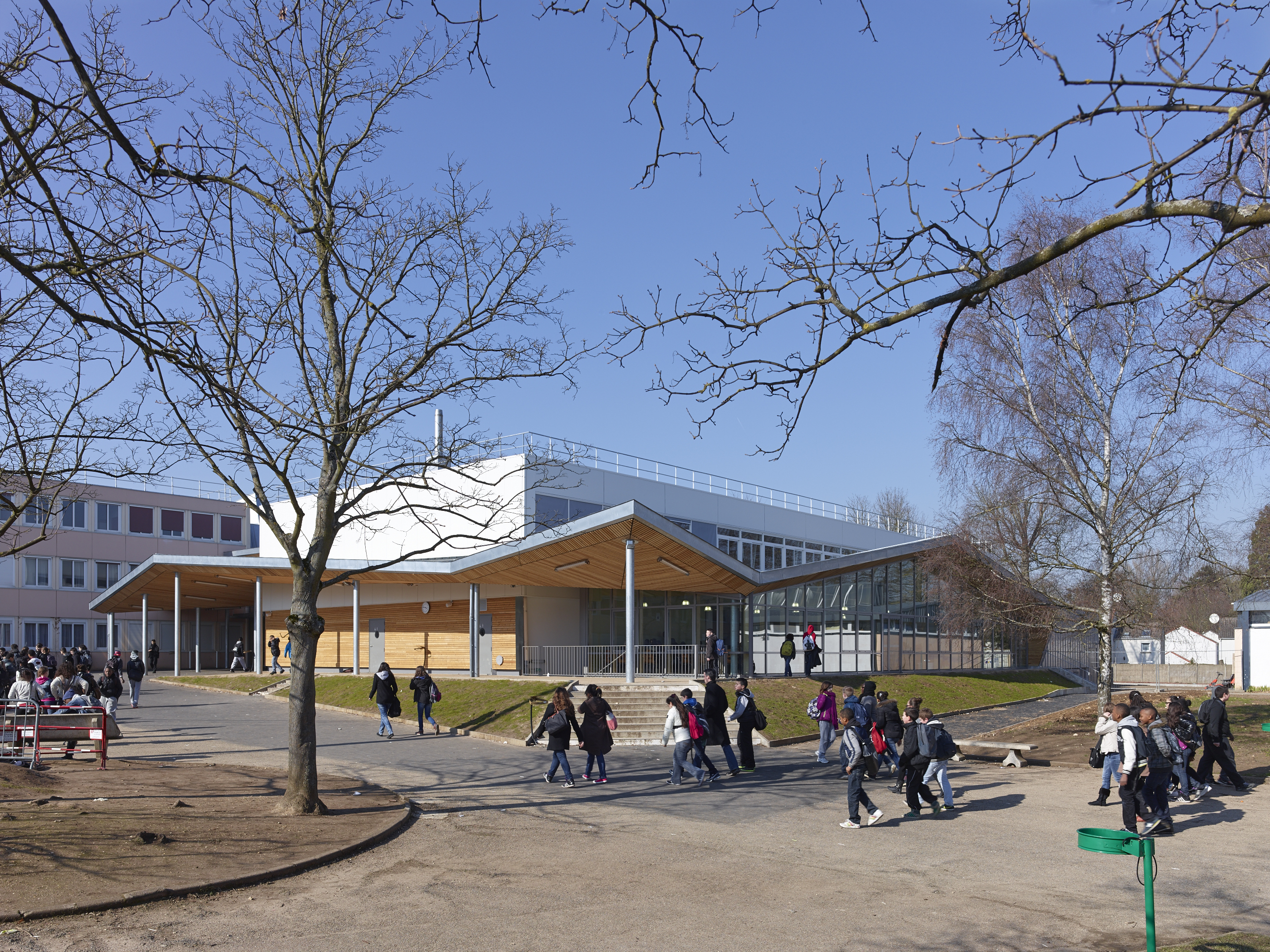 Collège Henri Wallon - Architizer