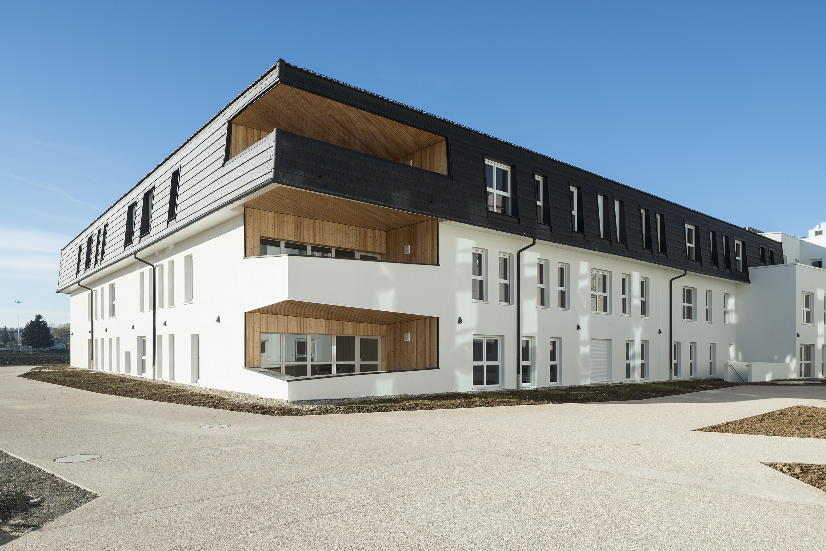 Extension of Amreso Bethel Nursing Home by Patrick Schweitzer et