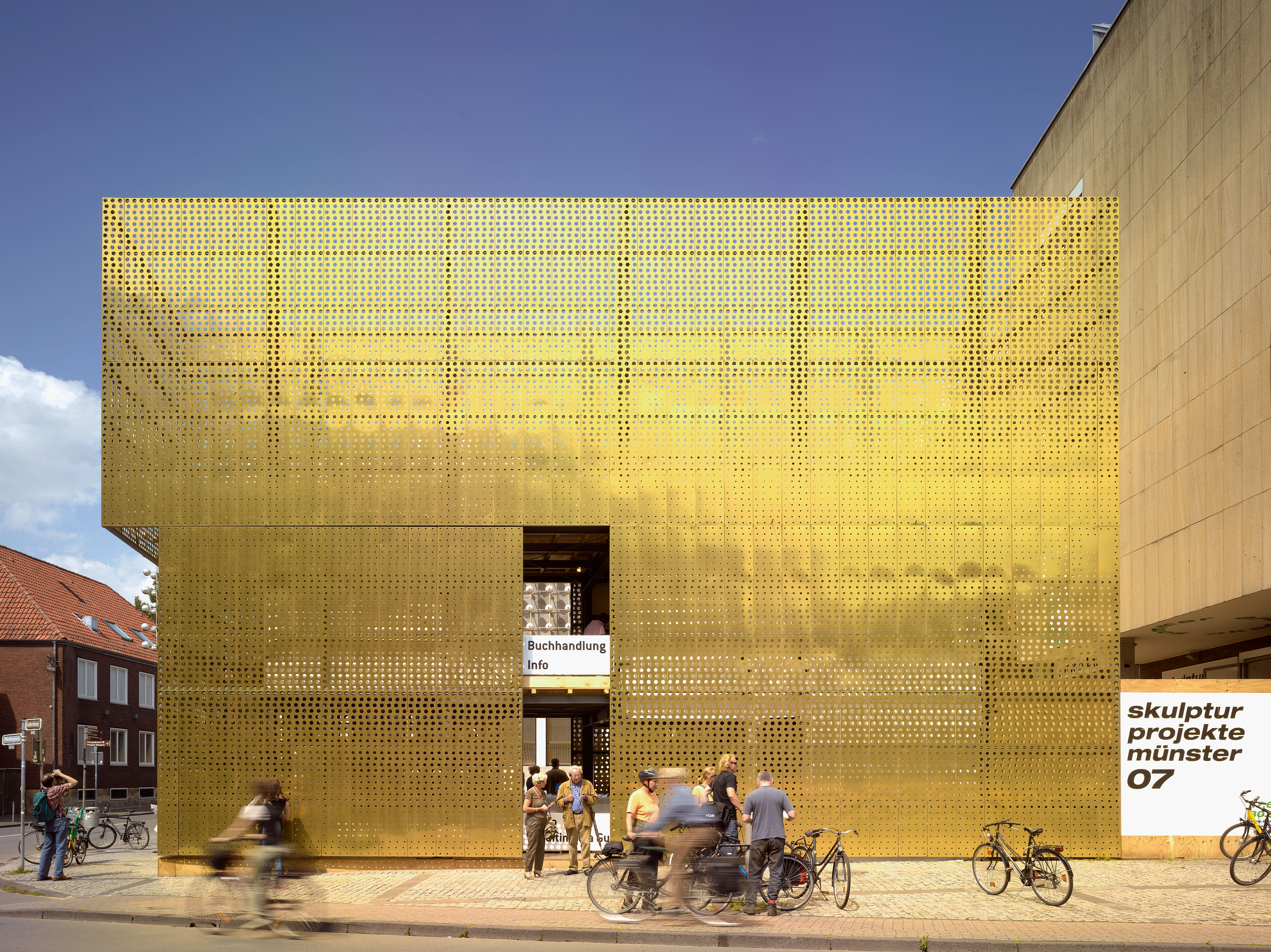 SKULPTUR PROJEKTE MÜNSTER 1987 Skulptur Projekte Münster 1987 Review: Cherry-Picking