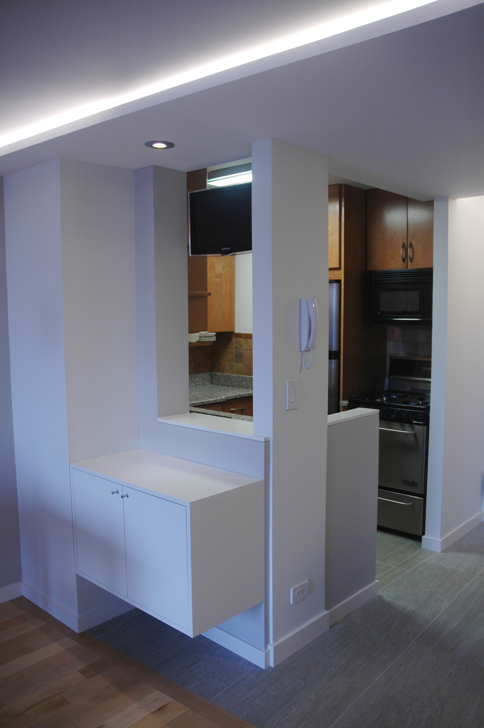 East 17th Street Apartment by DESIGN impulse - Architizer