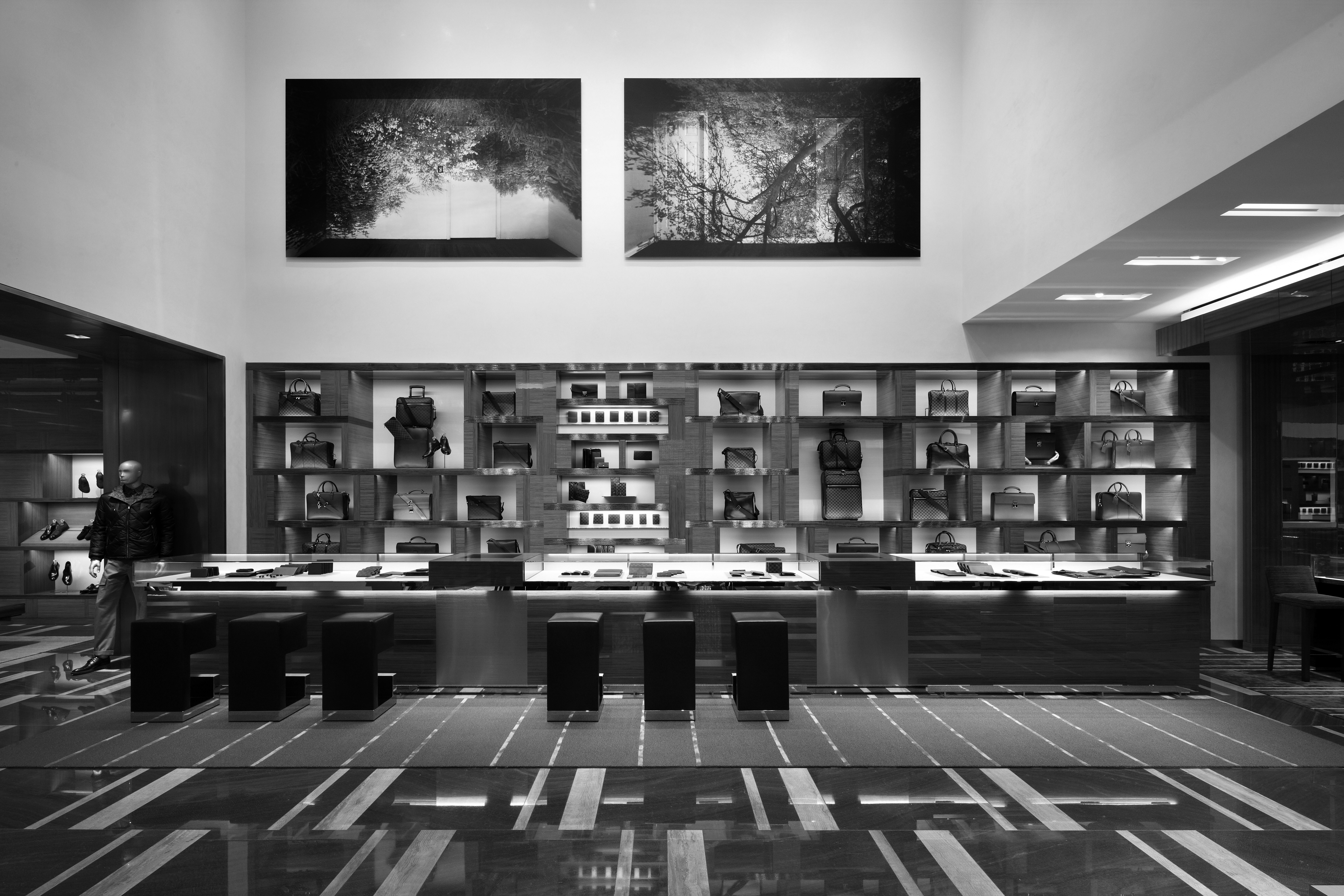 Louis Vuitton Flagship Toronto by dkstudio architects inc
