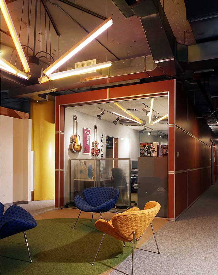MTVi - MTV Interactive by Studio Kiss - Architizer