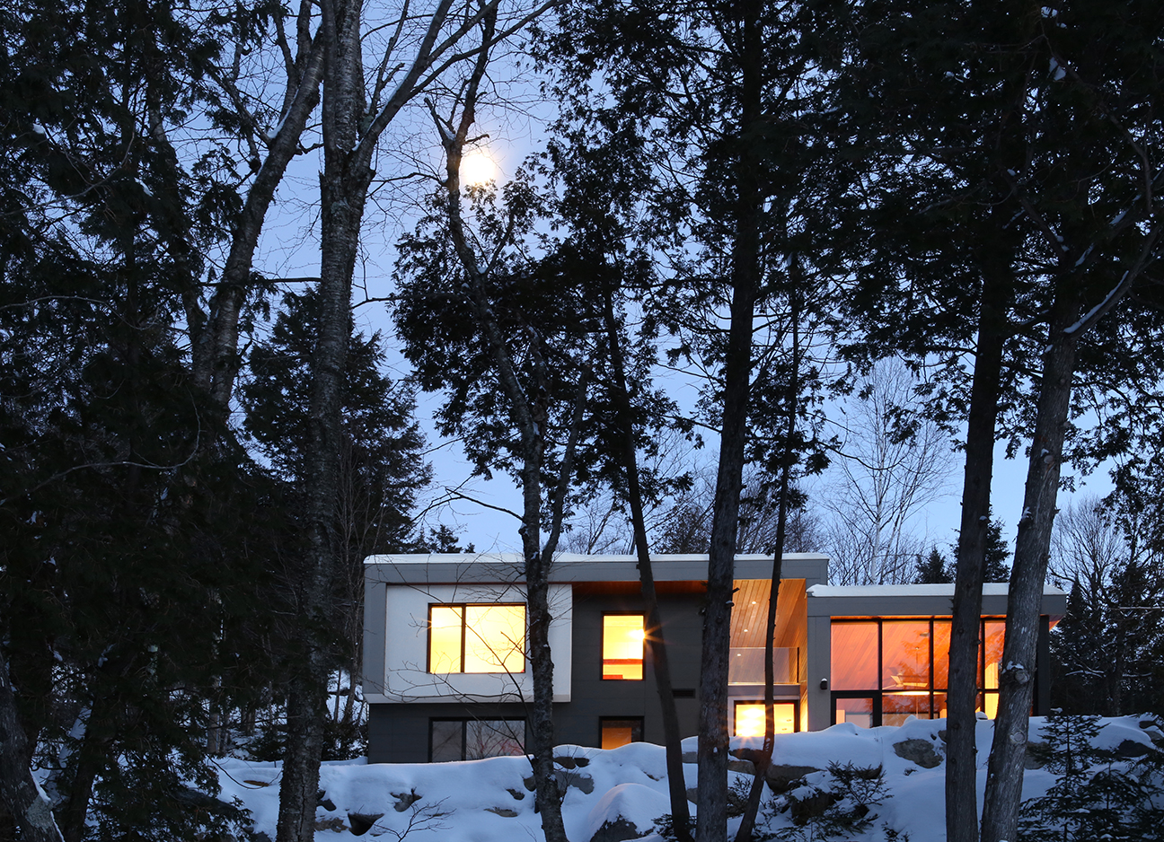 Résidence du lac Bouchette by MVA Michel Villeneuve, architecte