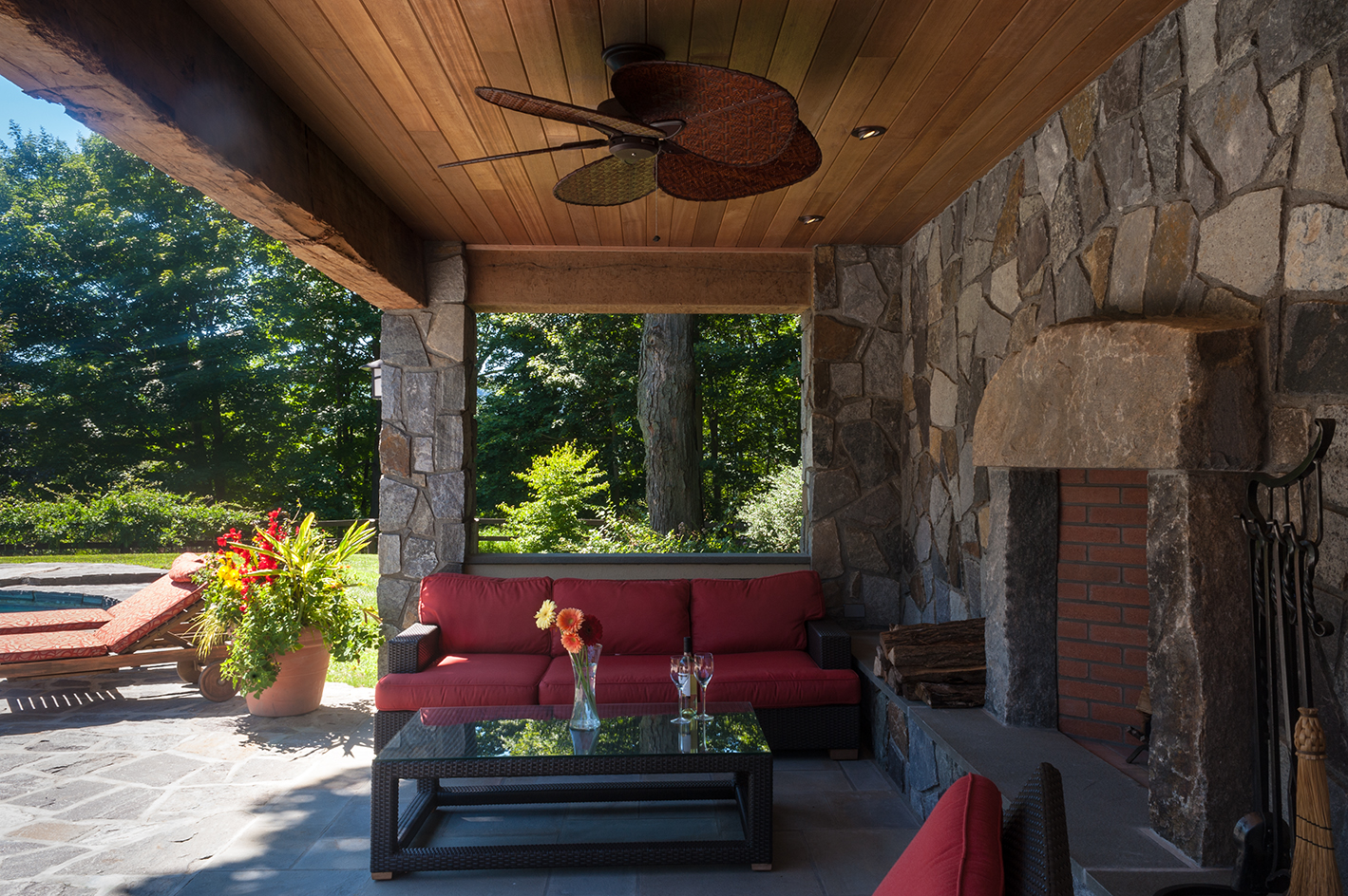 Eagle's Rest Pool House by Hudson Design Architecture & Construction ...