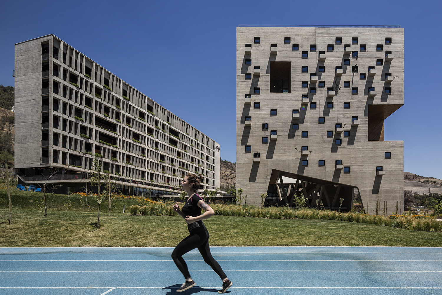 Economics and Business Faculty, Diego Portales University Architizer