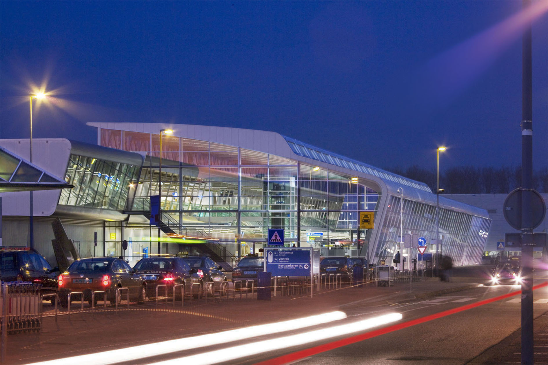 Eindhoven Airport And Tulip Inn Hotel By De Bever Architecten - Architizer