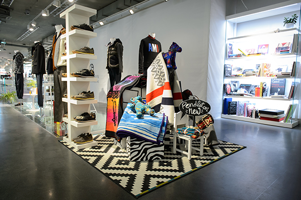 "Babochka" luxury multi brand concept store by Philolumière lighting