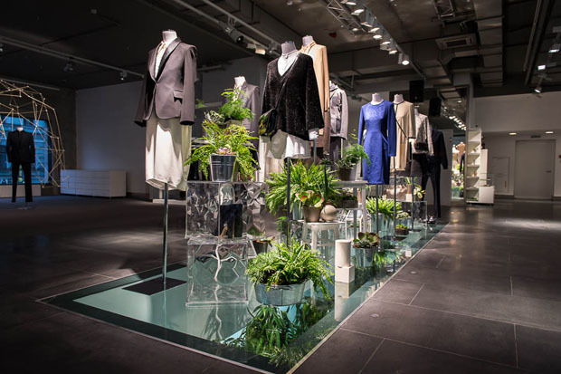 "Babochka" luxury multi brand concept store by Philolumière lighting