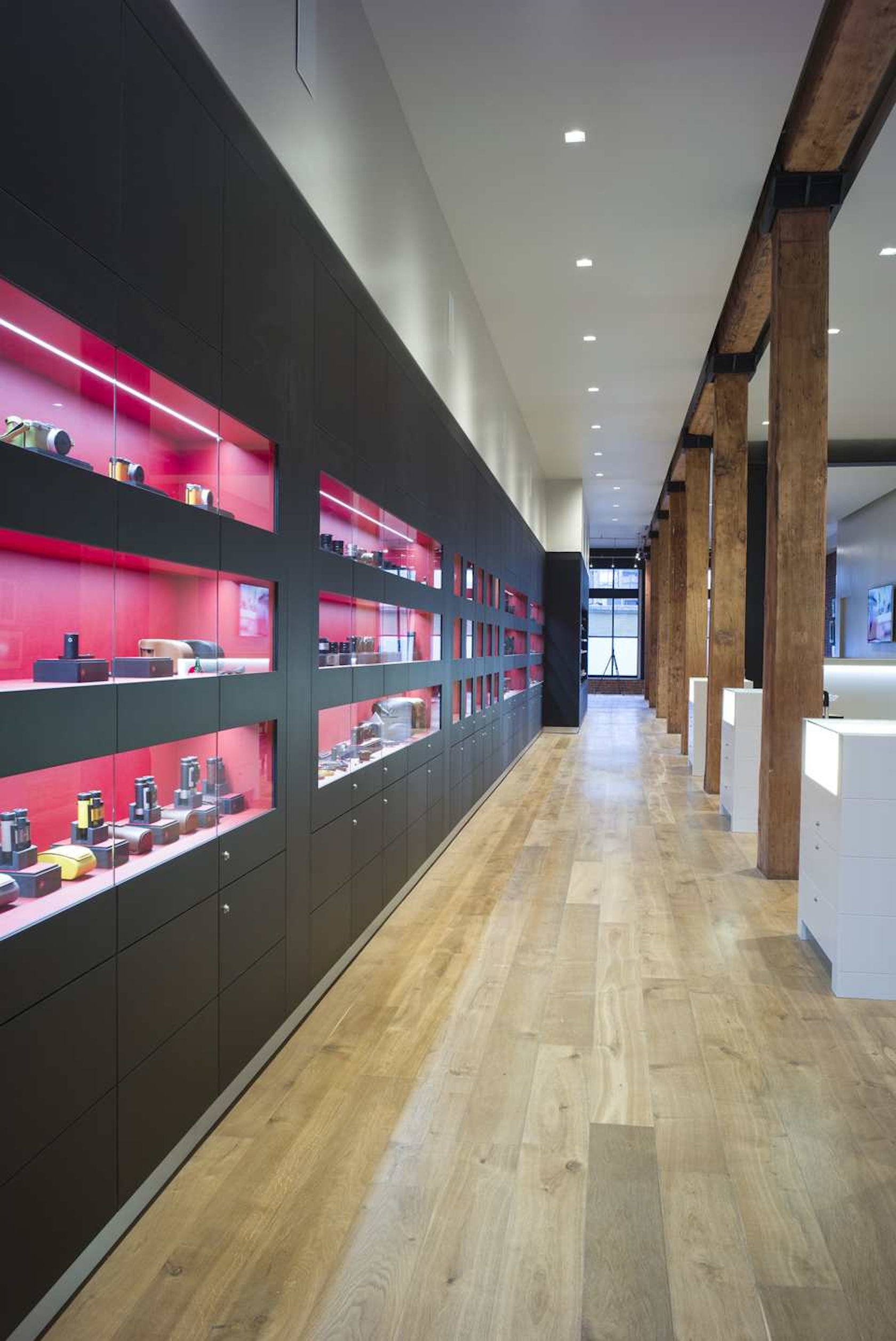 Leica Store San Francisco - Architizer