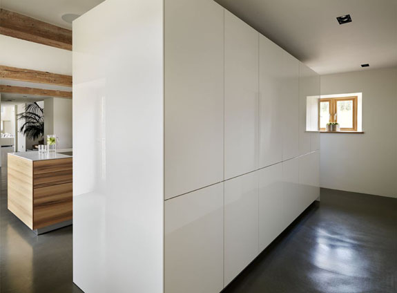 Barn conversion: Kitchen Architecture's bulthaup b3 by Kitchen ...