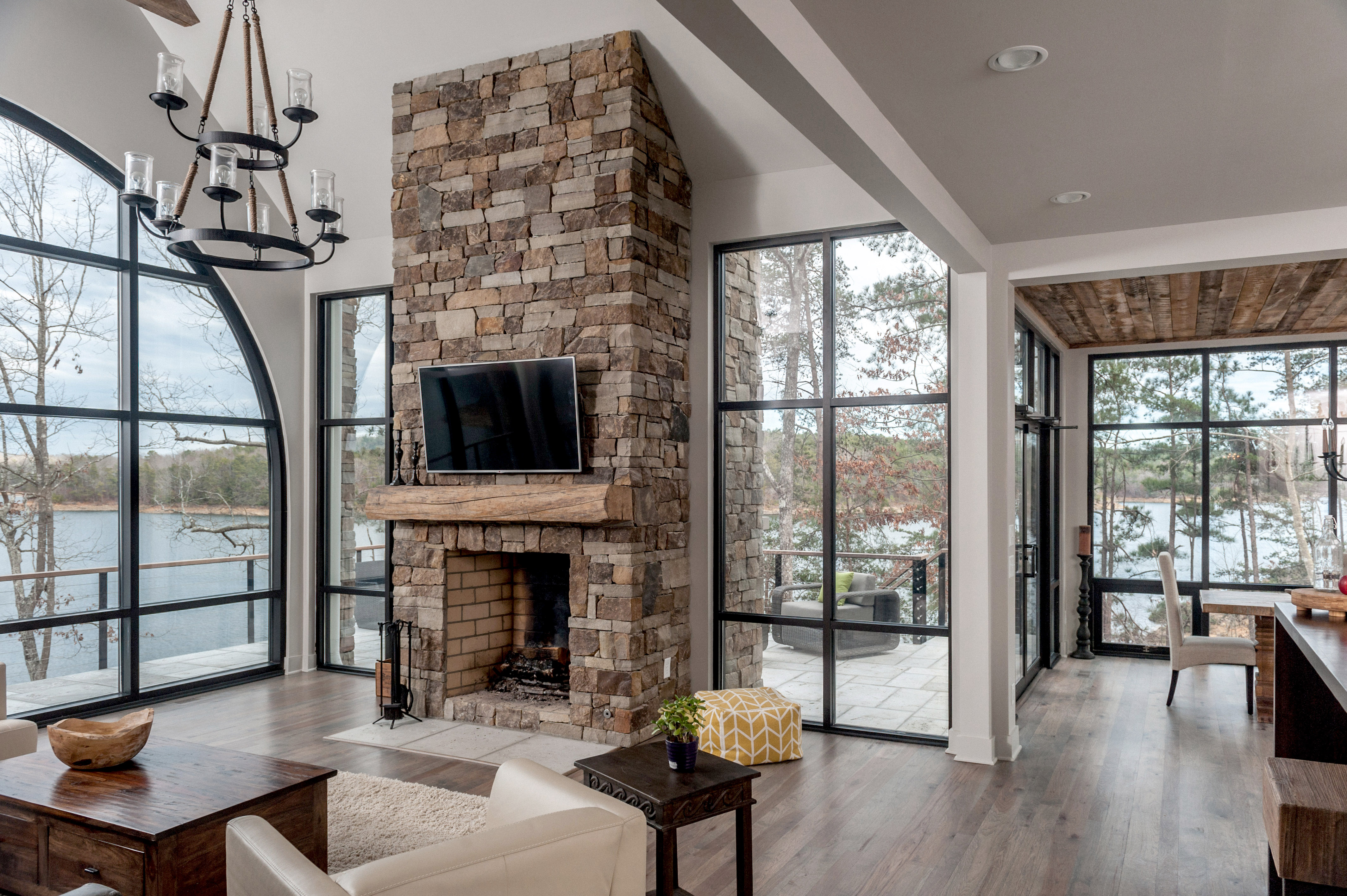 Modern Lakeside Retreat by Christopher Architecture and Interiors ...