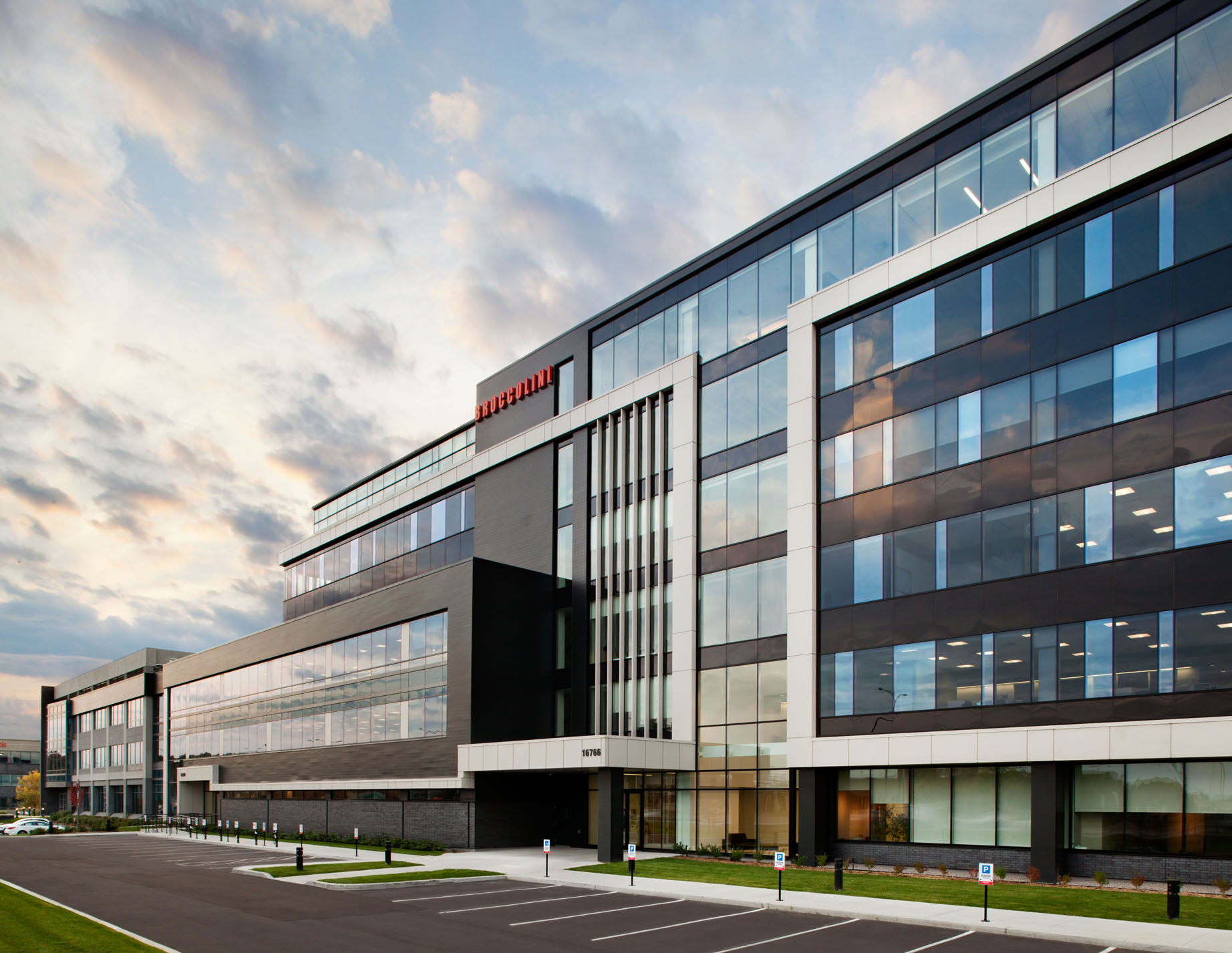 Merck Canada Inc. Montreal Headquarters by Figurr Architects Collective