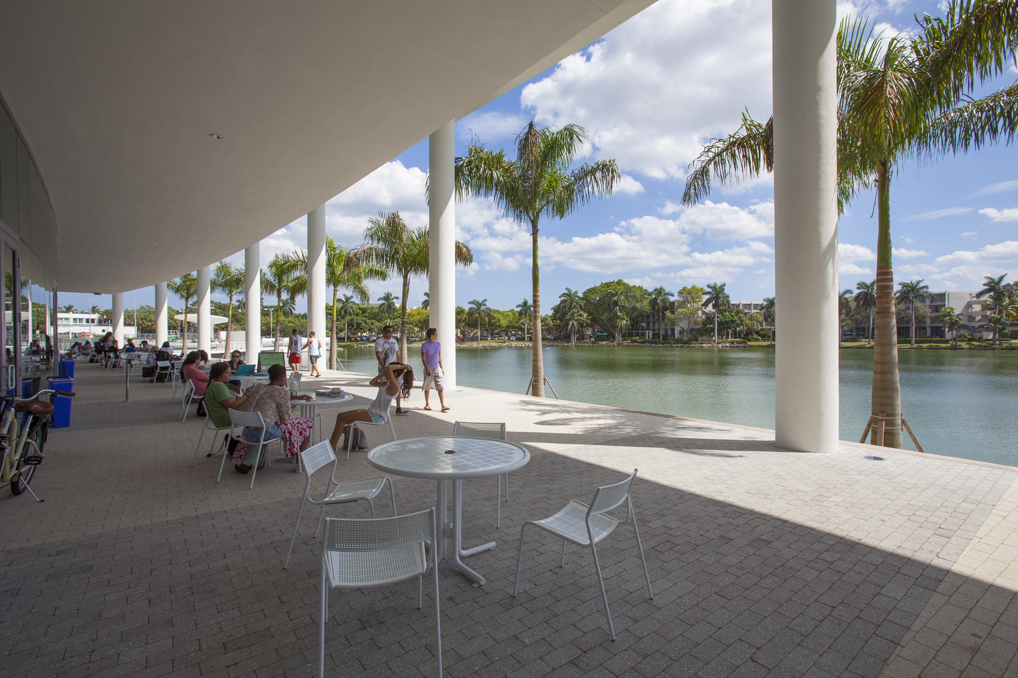 University of Miami Student Activities Center by Arquitectonica