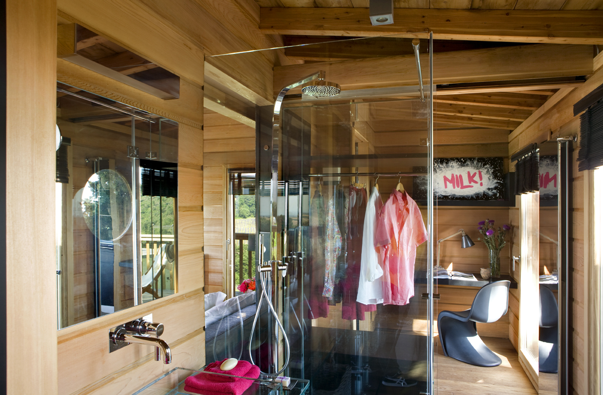 RIFUGIO TRA GLI ALBERI by Claudia Pelizzari Interior Design - Architizer