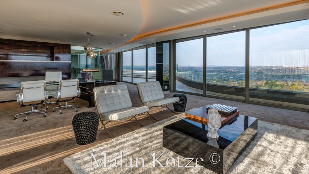 House by SAOTA & WMI Interior and Decor by Malan Kotze Photography