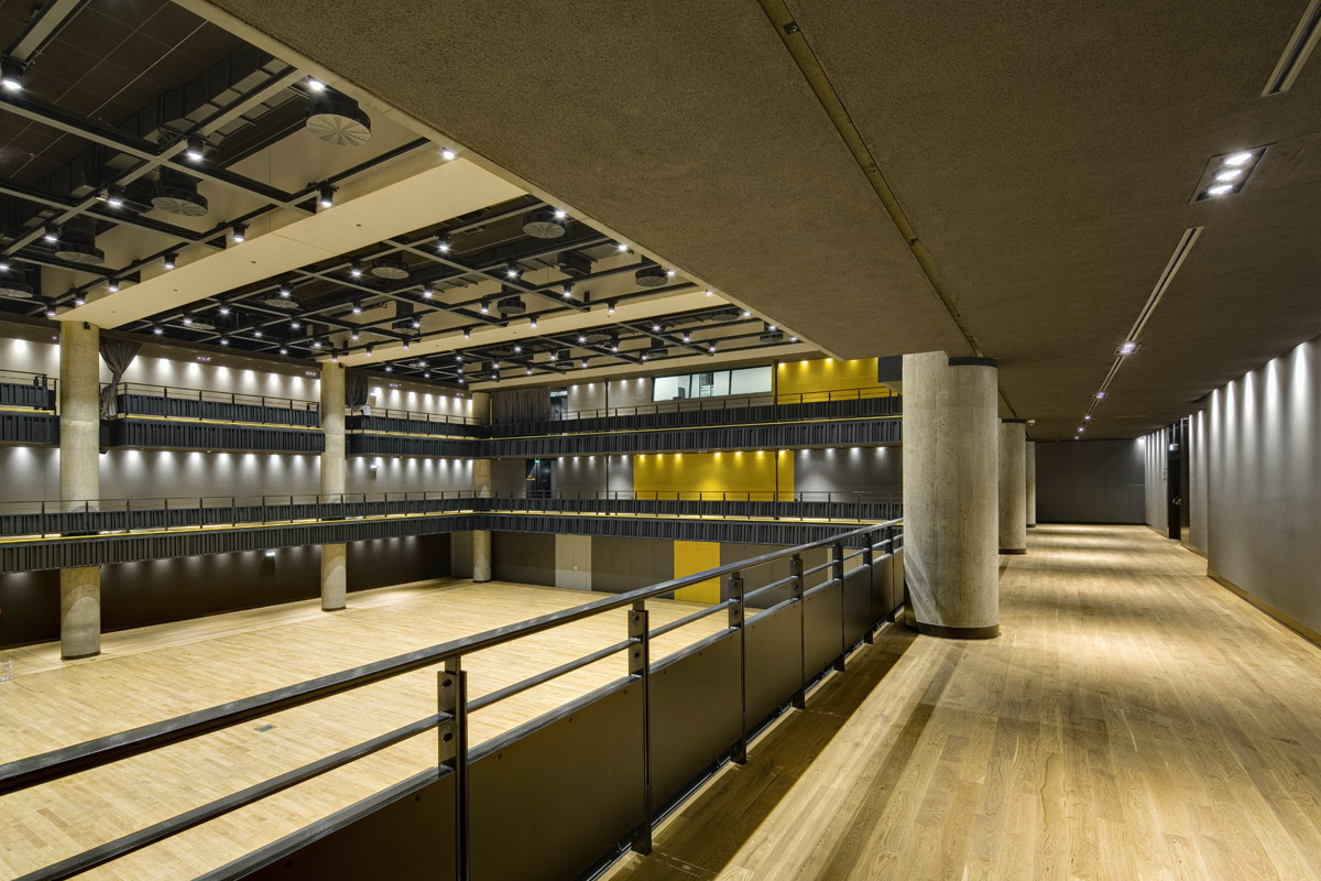 Interior of multipurpose hall Forum Karlín Architizer
