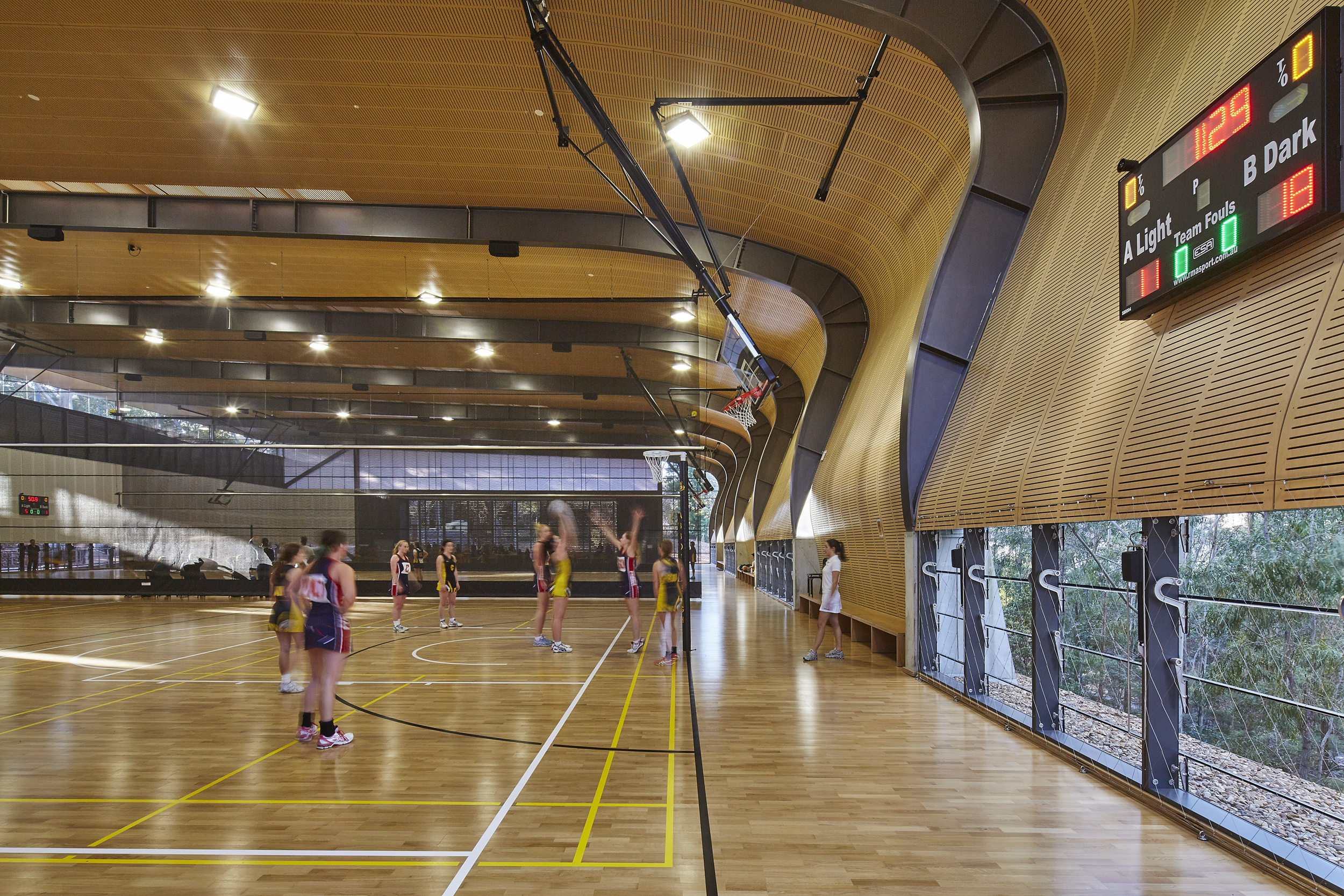 Abbotsleigh Multipurpose School Sports Hall and Sports Field by AJ+C