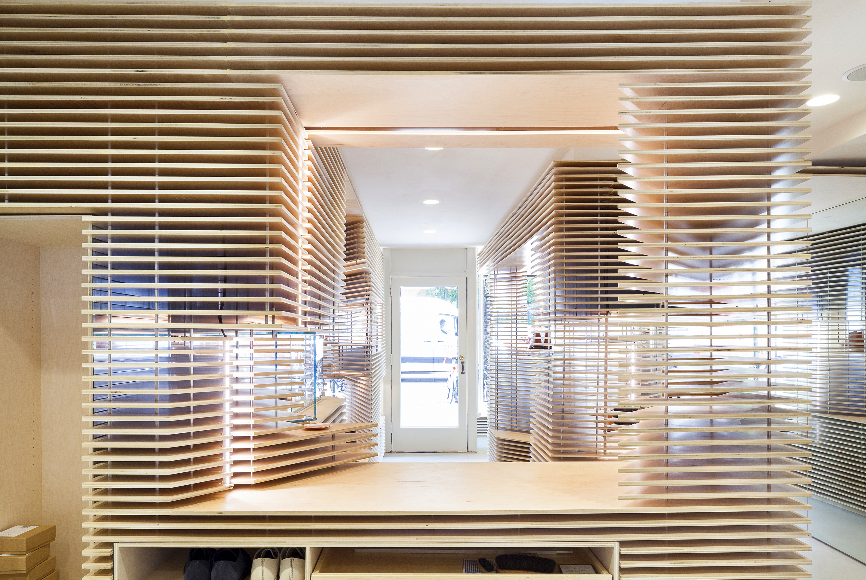 installation-two-volume-and-void-architizer
