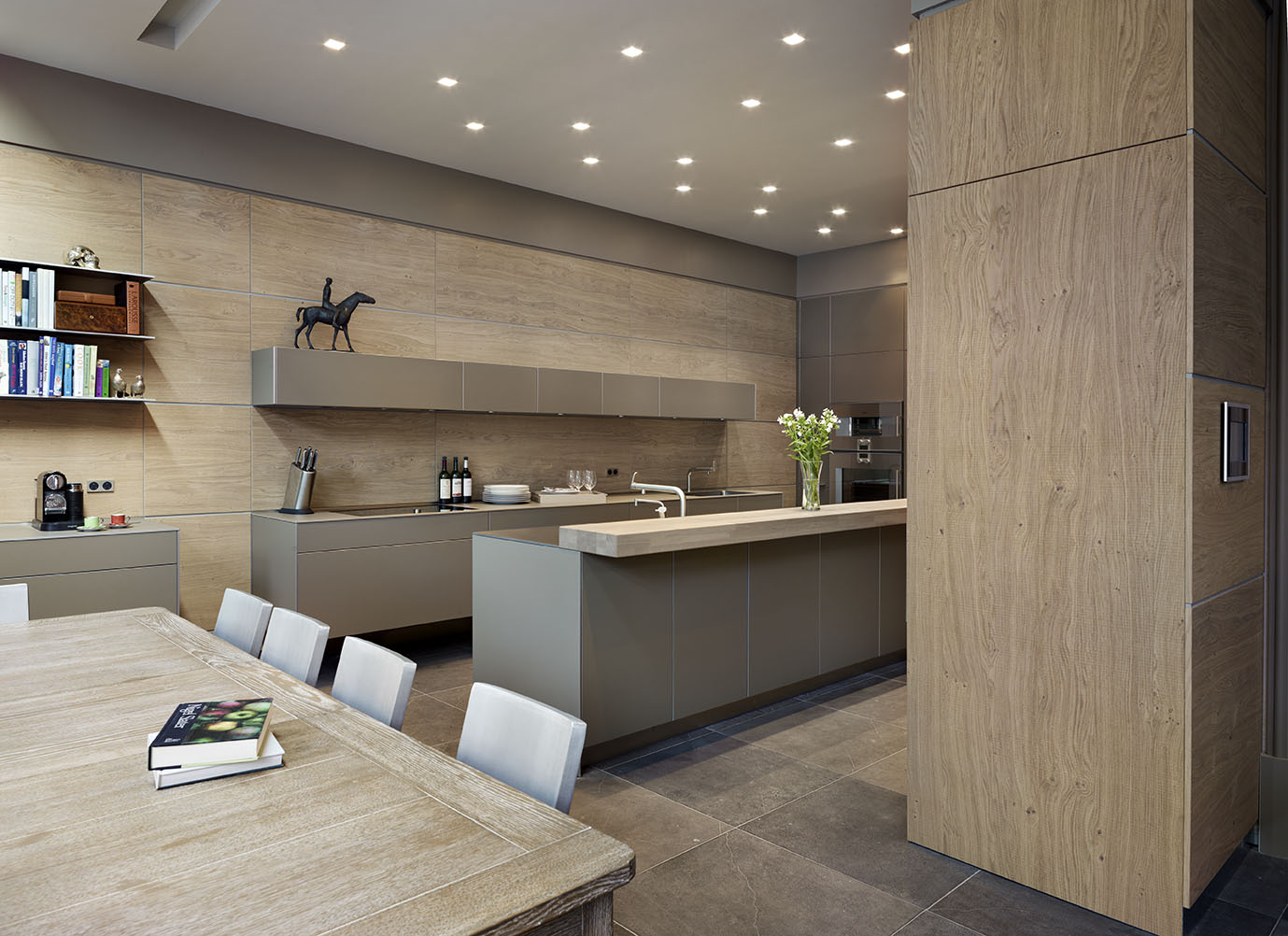 Grand dining: Kitchen Architecture's bulthaup b3 by Kitchen ...