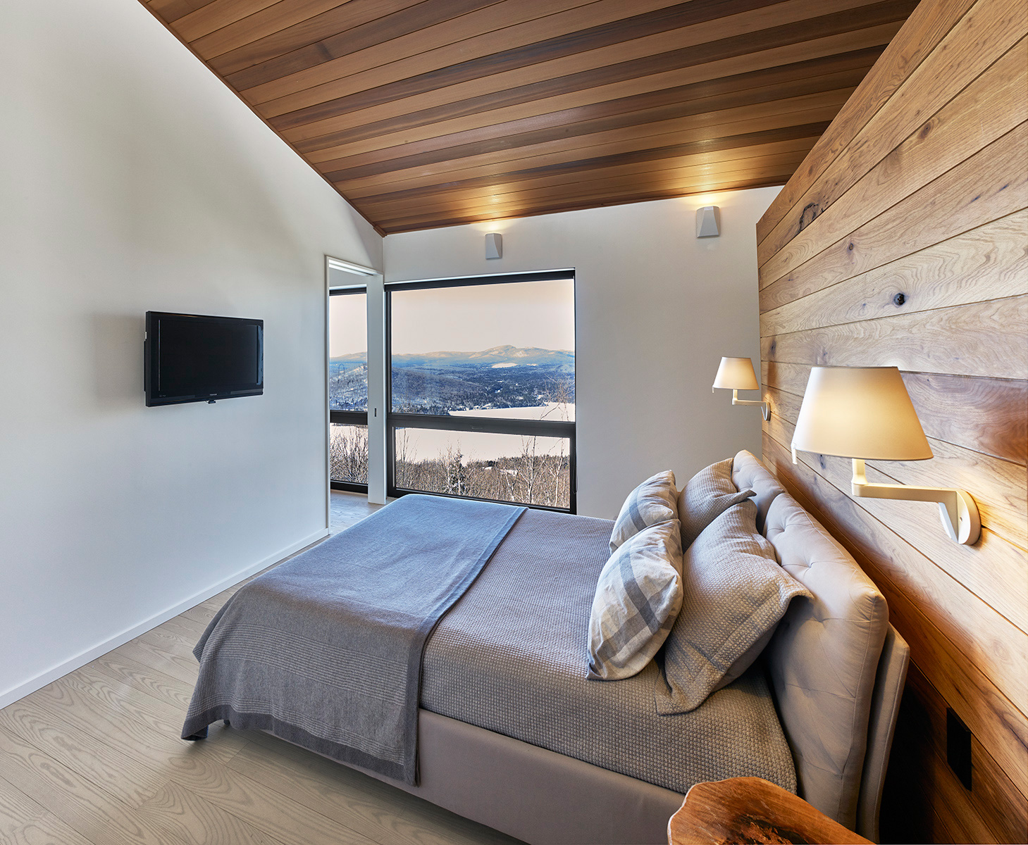 Laurentian Ski Chalet by RobitailleCurtis - Architizer
