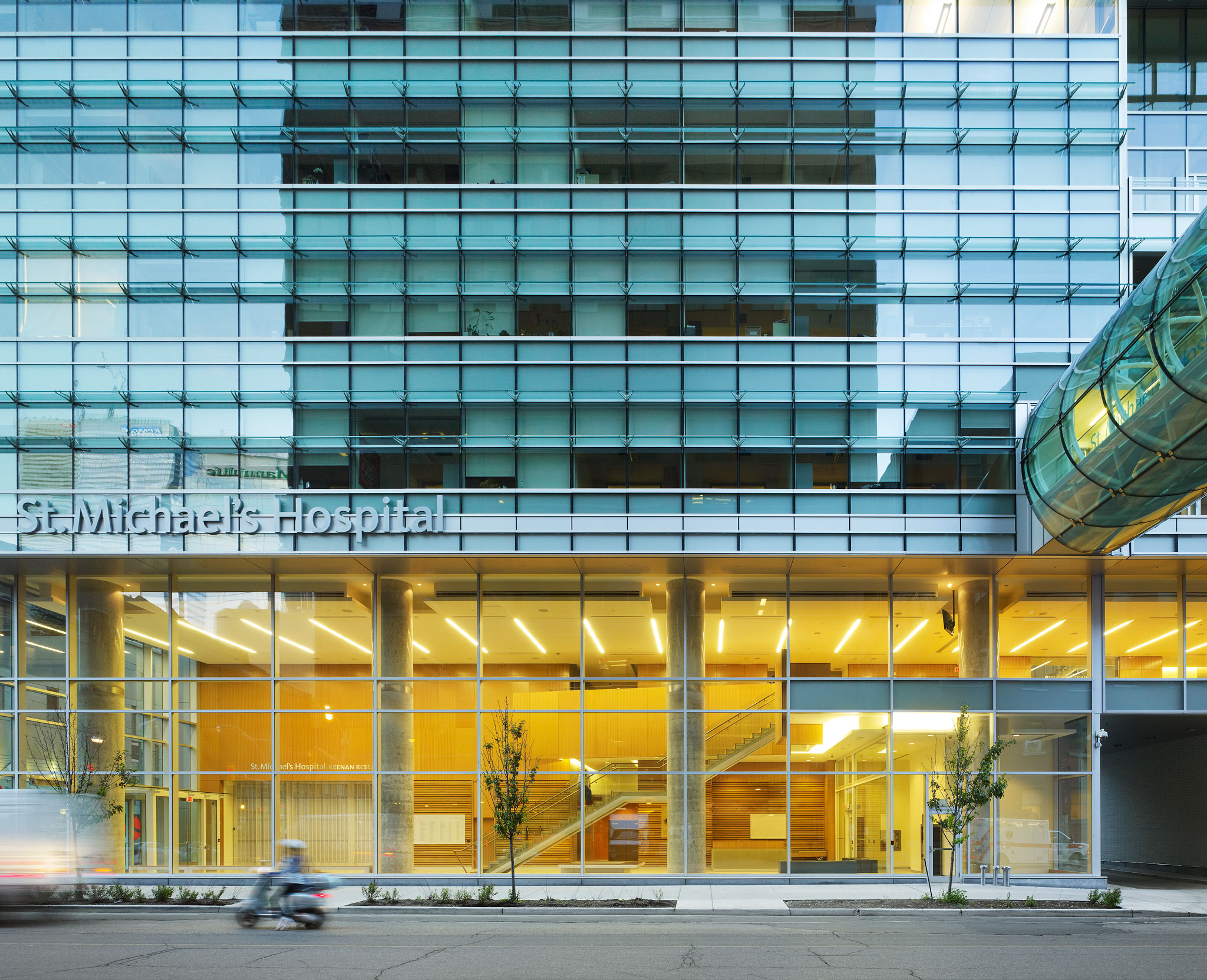 St. Michael´s Hospital Architizer