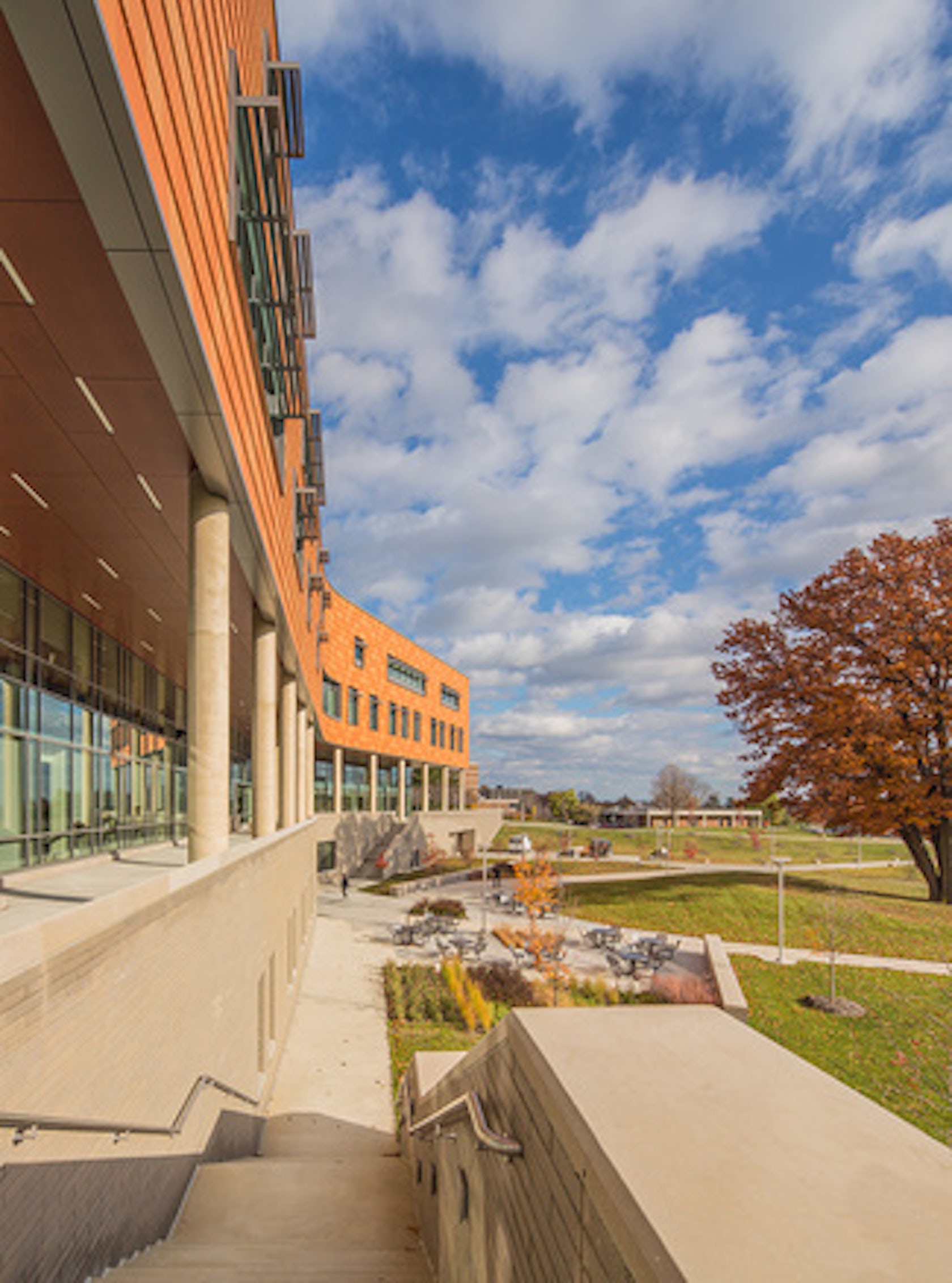 Oakland University Human Health Building by SmithGroup Architizer
