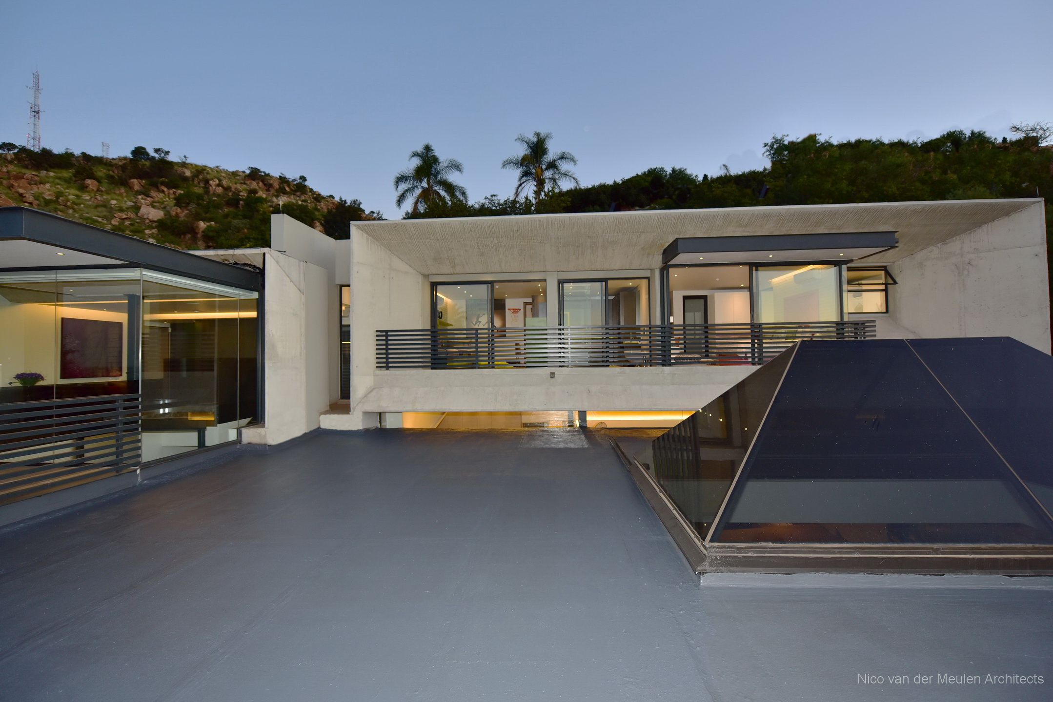 Concrete House by Nico van der Meulen Architects - Architizer