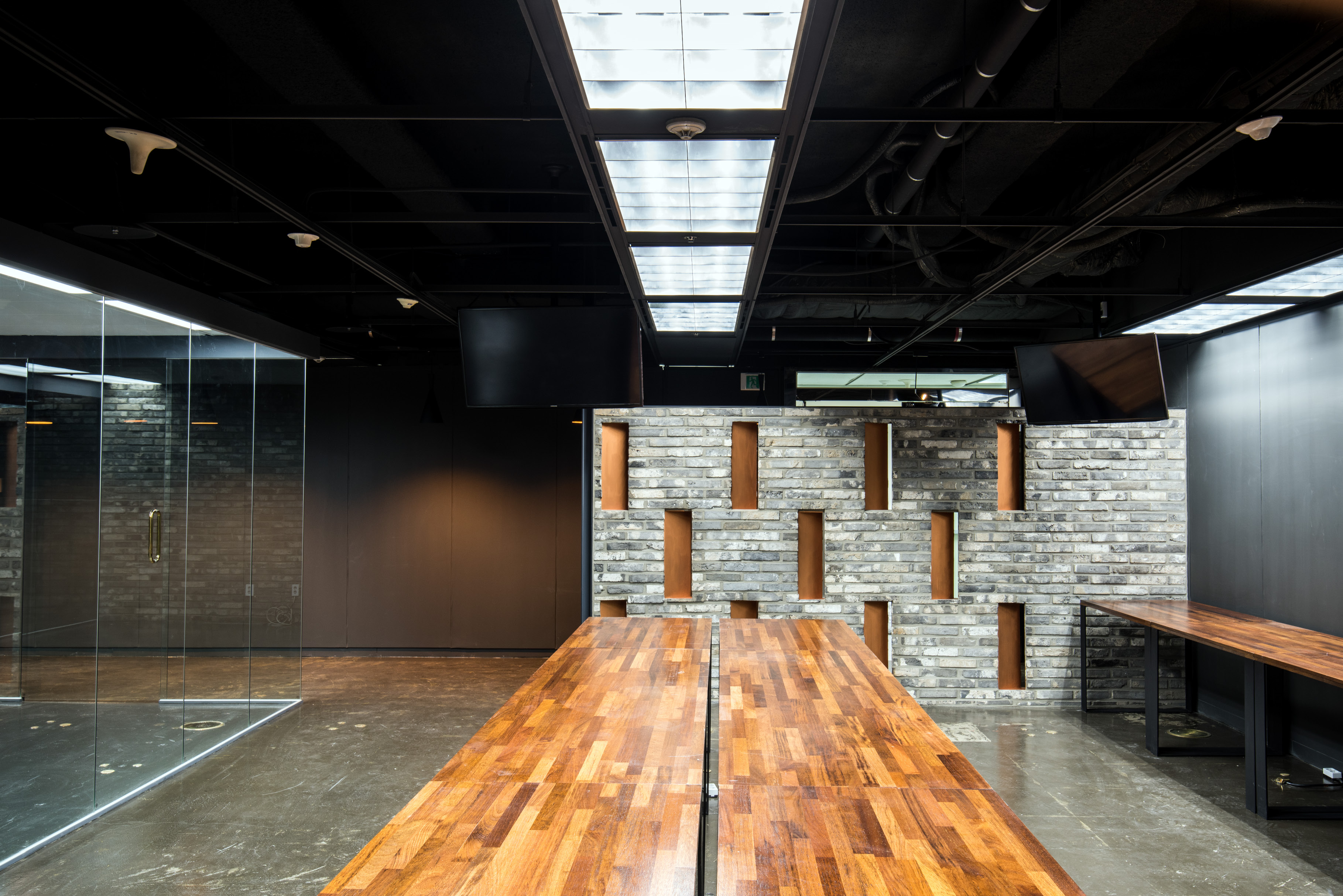 Huffingtonpost korea Office Interior by QNA Architecture Lab Architizer