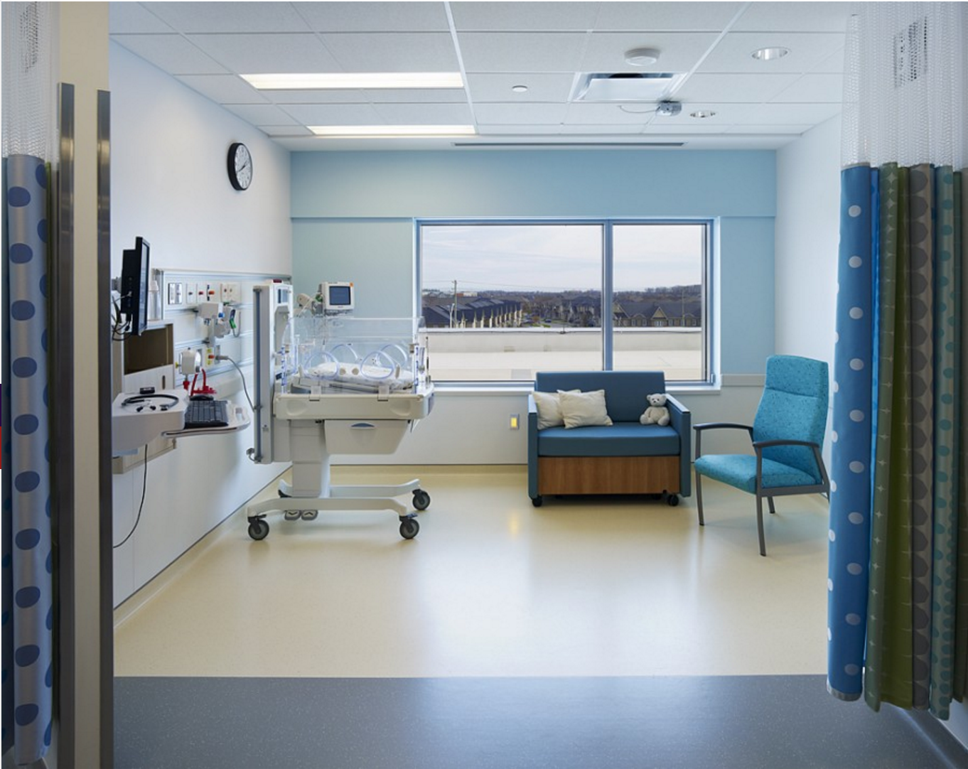 Oakville Trafalgar Memorial Hospital by Parkin Architects Limited