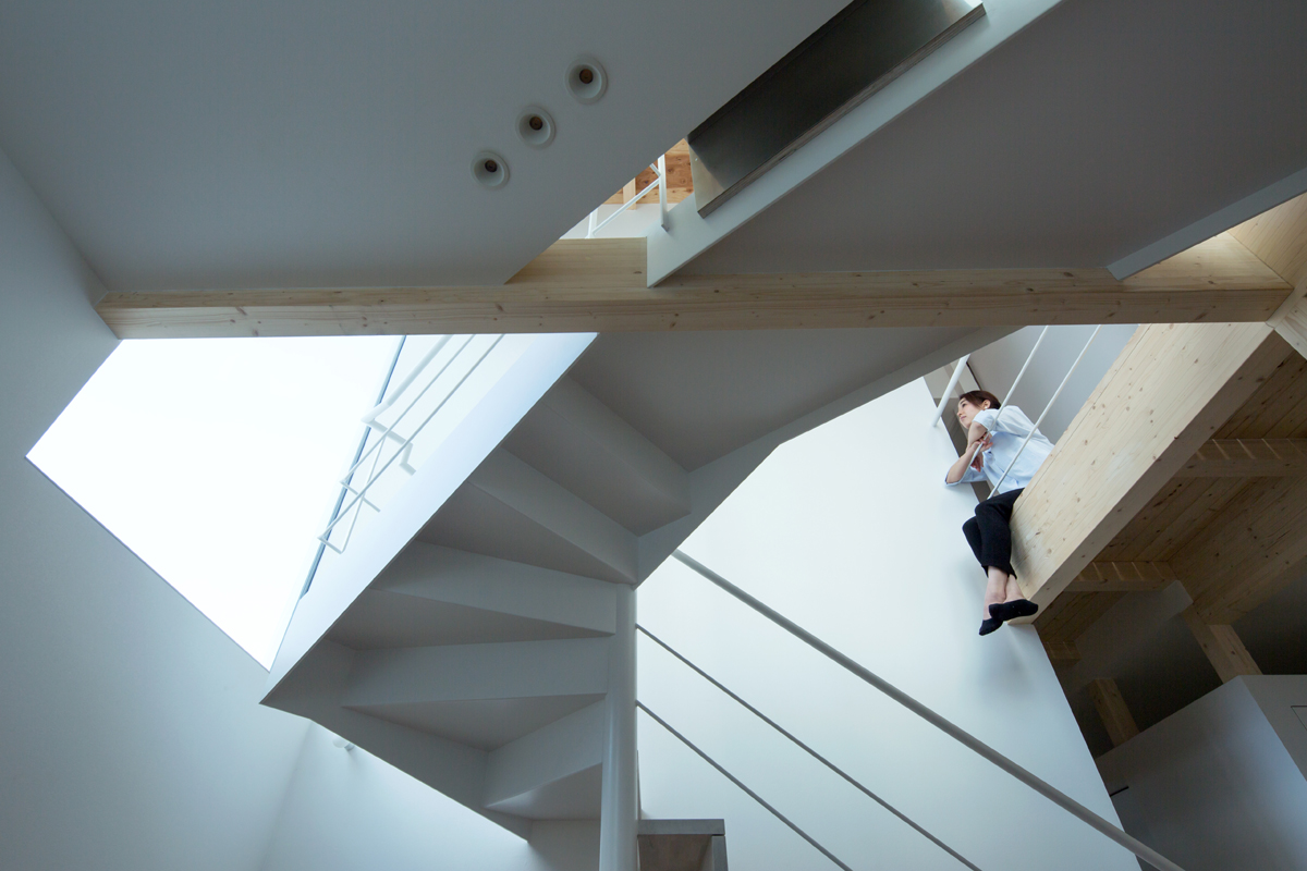 White BOX House by Atelier Casa - Architizer