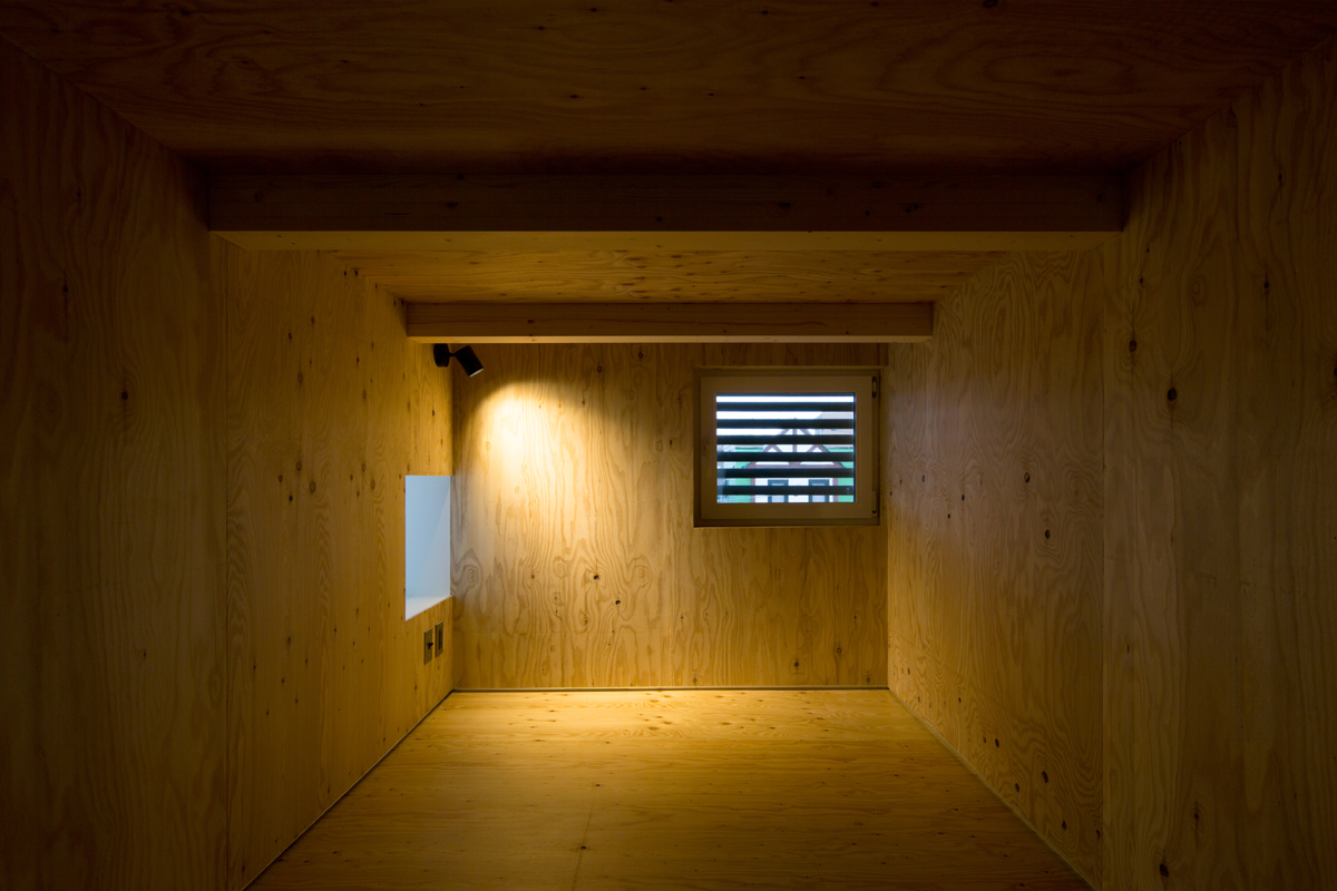 White BOX House by Atelier Casa - Architizer