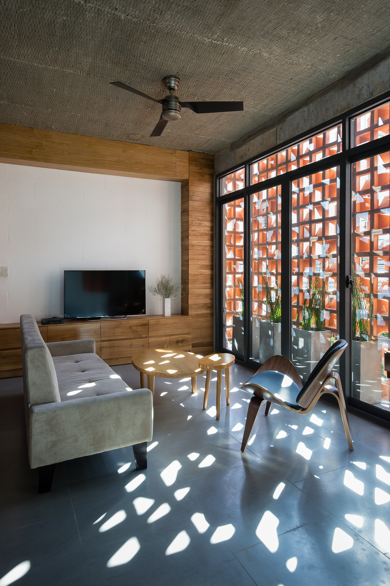 Chi house by G+ - Architizer