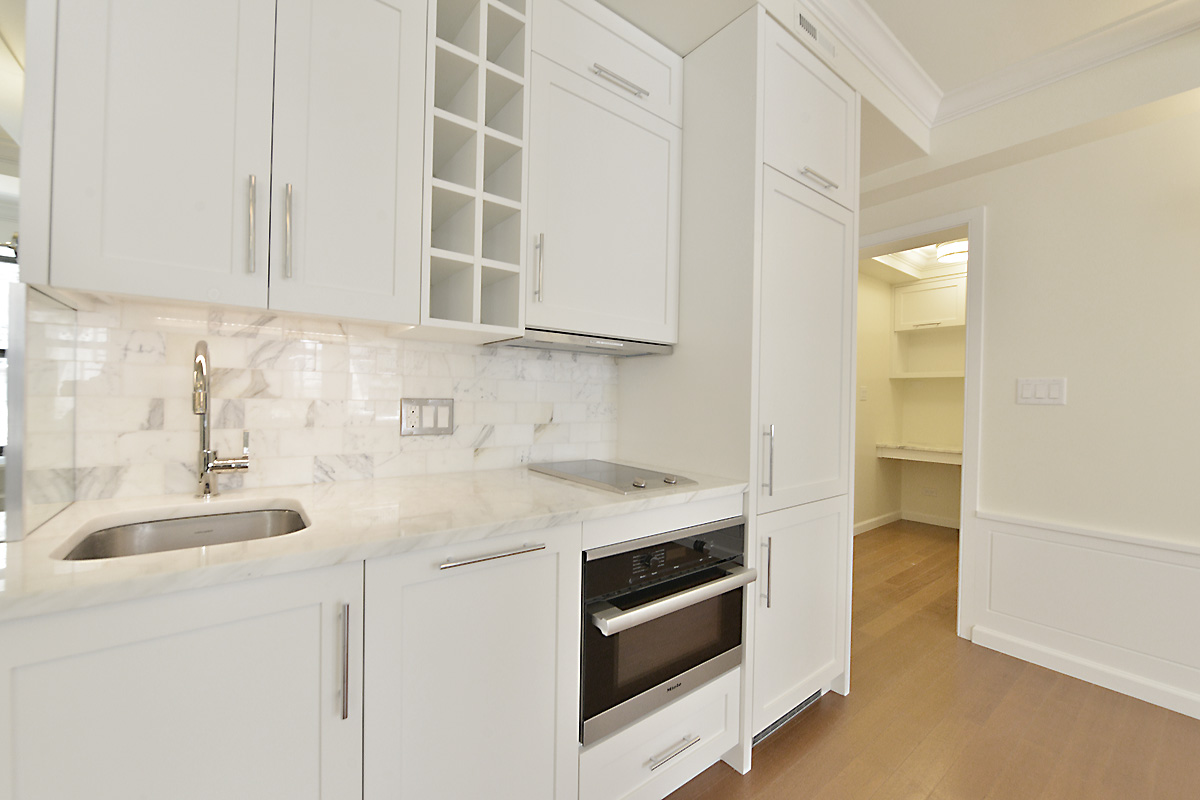 Aimco 73rd Street and Broadway Apartments by Montroy Andersen DeMarco