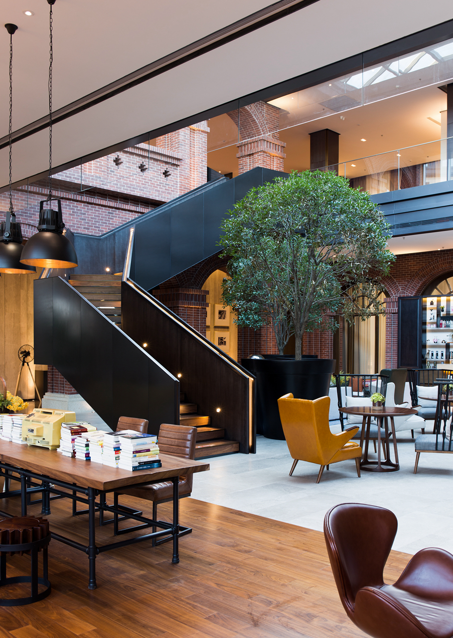 Shenyang CR Land Twenty-Four City Sales Center by Li Yizhong Interior ...