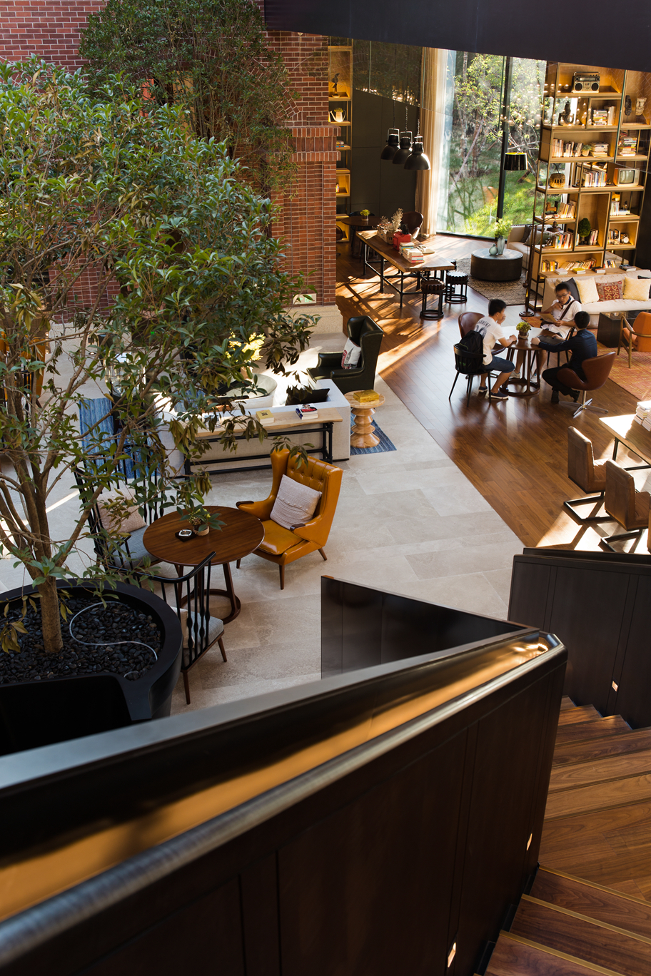 Shenyang CR Land Twenty-Four City Sales Center by Li Yizhong Interior ...
