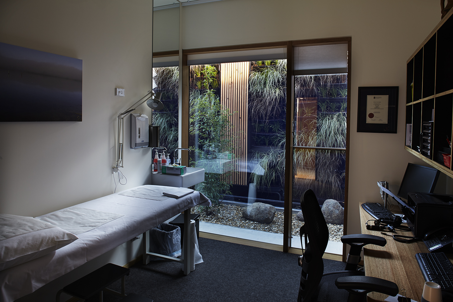 Mountain Retreat Medical Centre by Circa MorrisNunn Architects