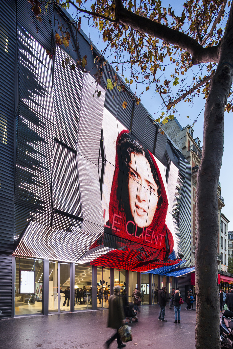 Gaumont-Pathé Alésia Cinémas by MANUELLE GAUTRAND ARCHITECTURE - Architizer