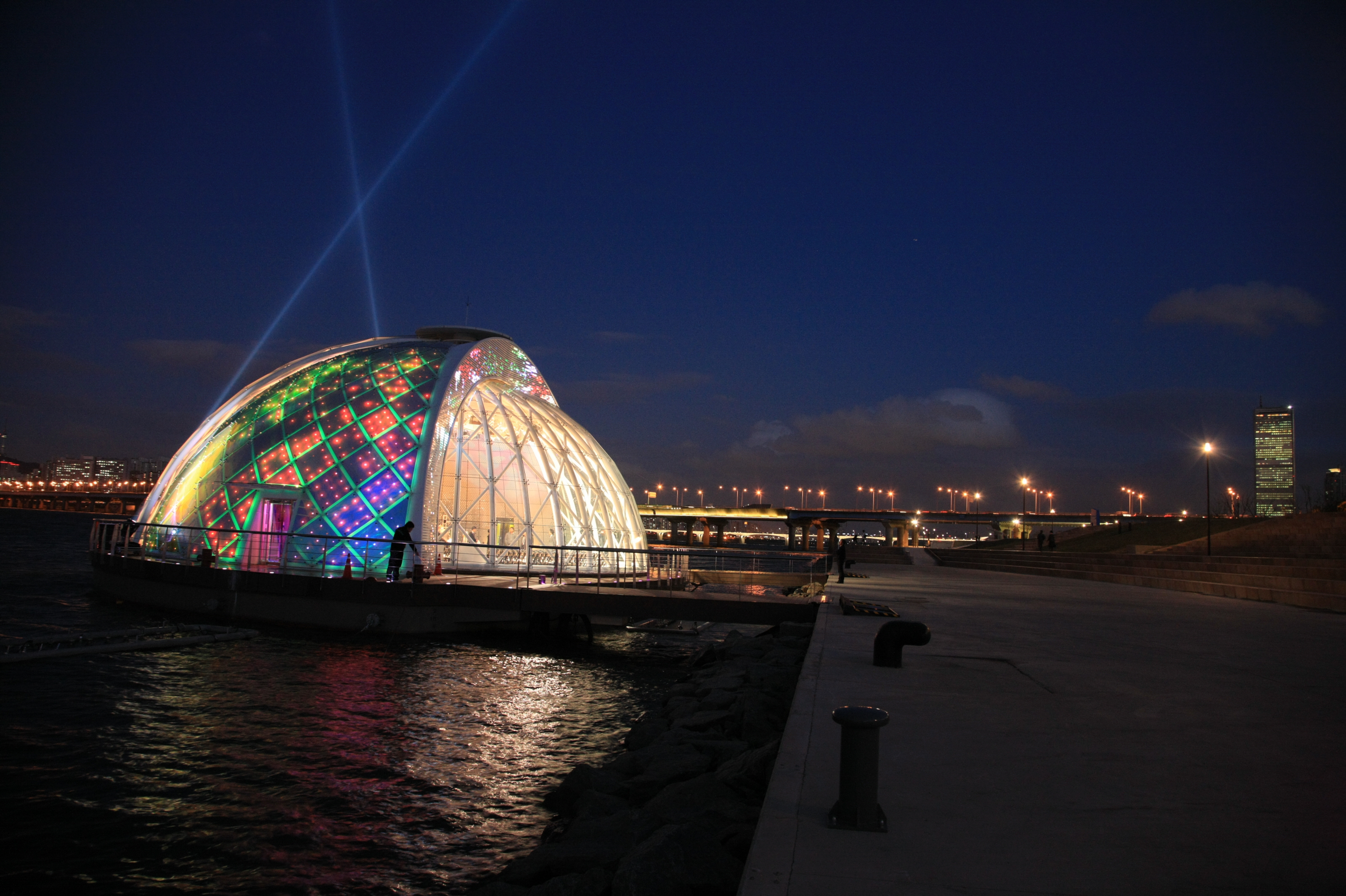Floating Stage_Changki Yun Architizer