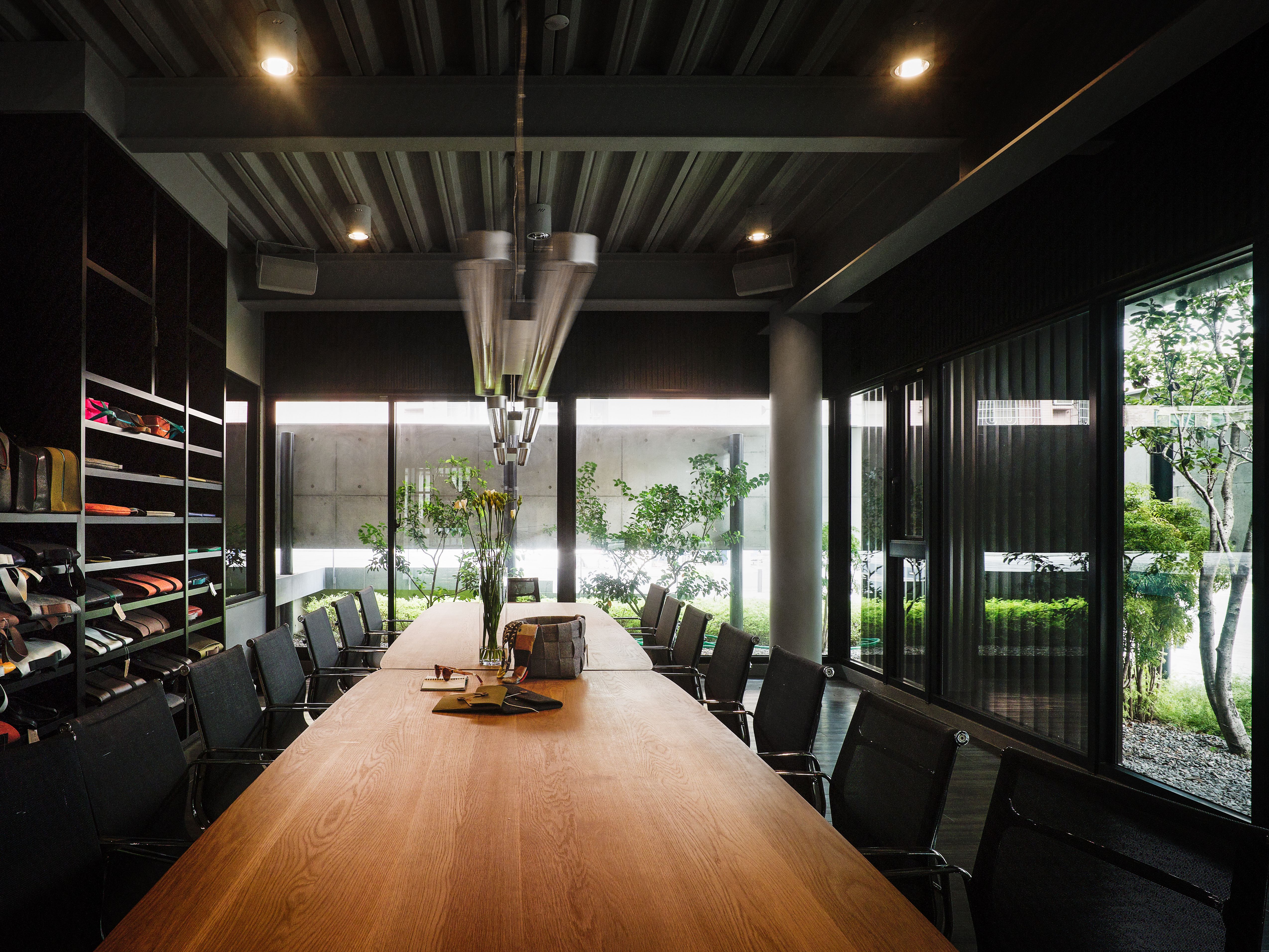 KCI. Group Headquarters Offices by Chain10 Architecture & Interior ...