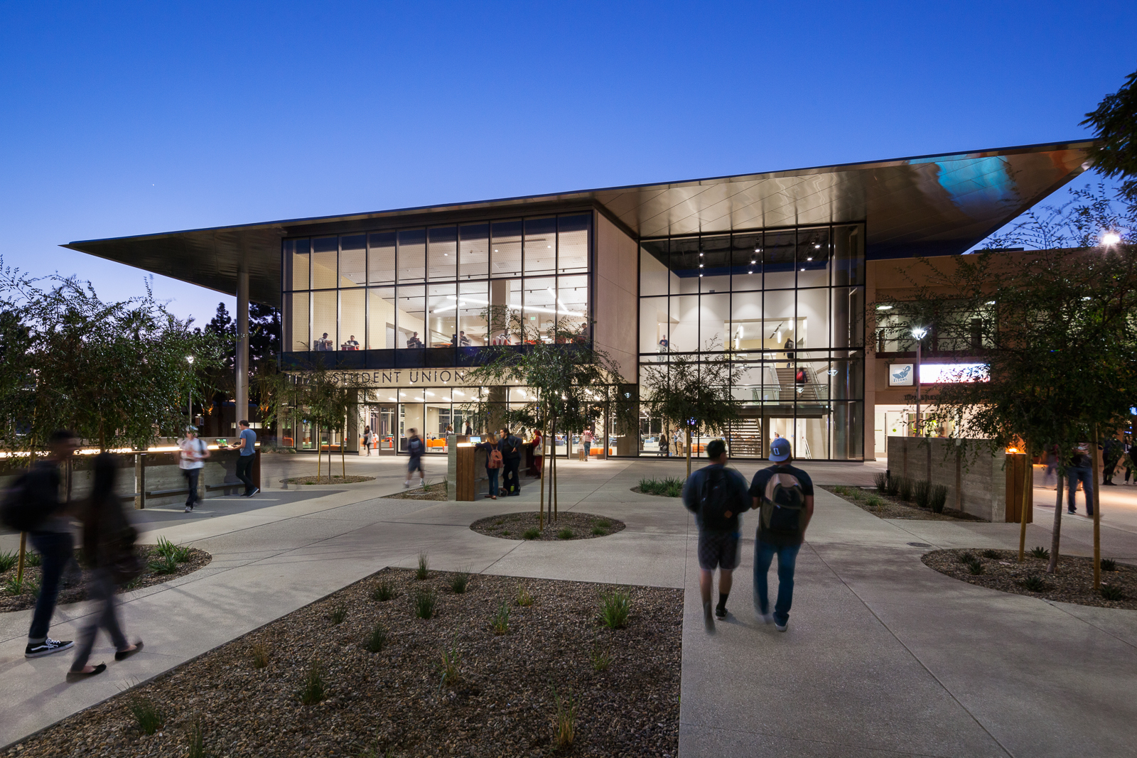 csu-fullerton-titan-student-union-by-steinberg-hart-architizer