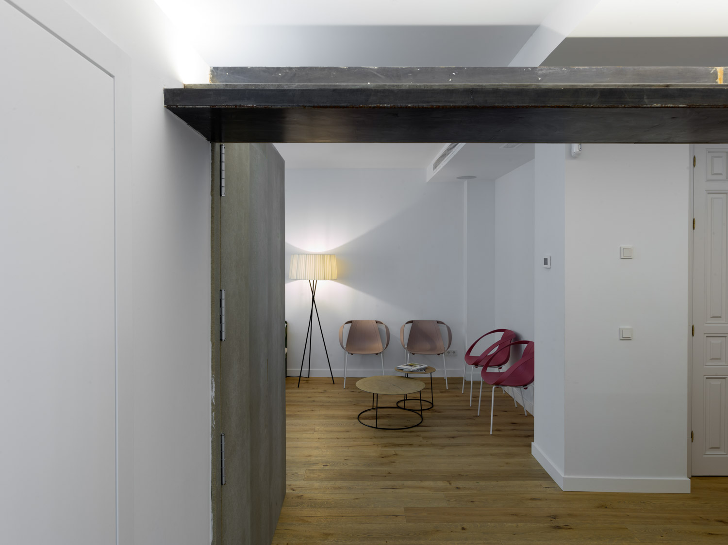 GONZALEZ-SOLANO ATELIER DENTAL by ÁBATON - Architizer